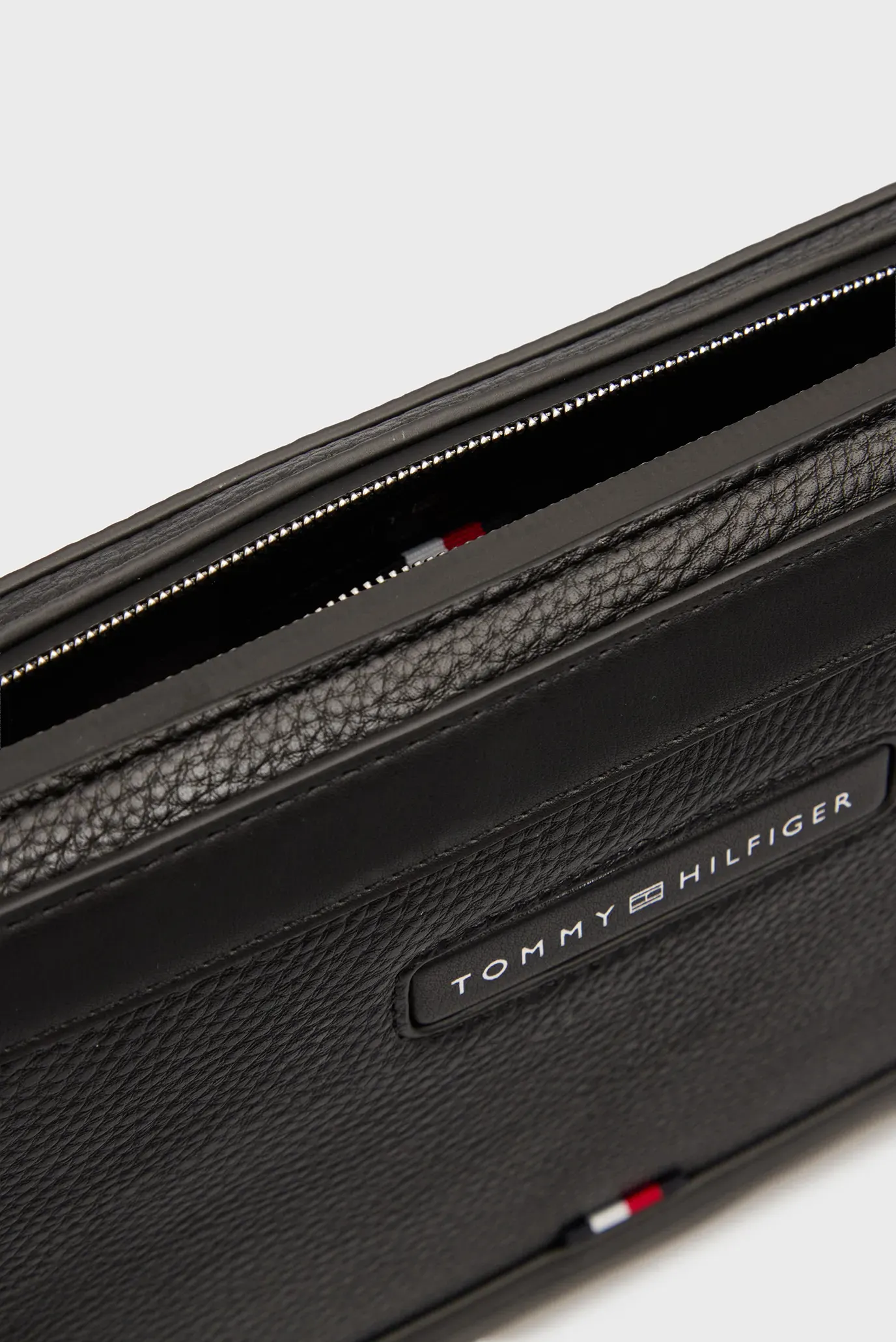 Косметичка TH CENTRAL POUCH 5