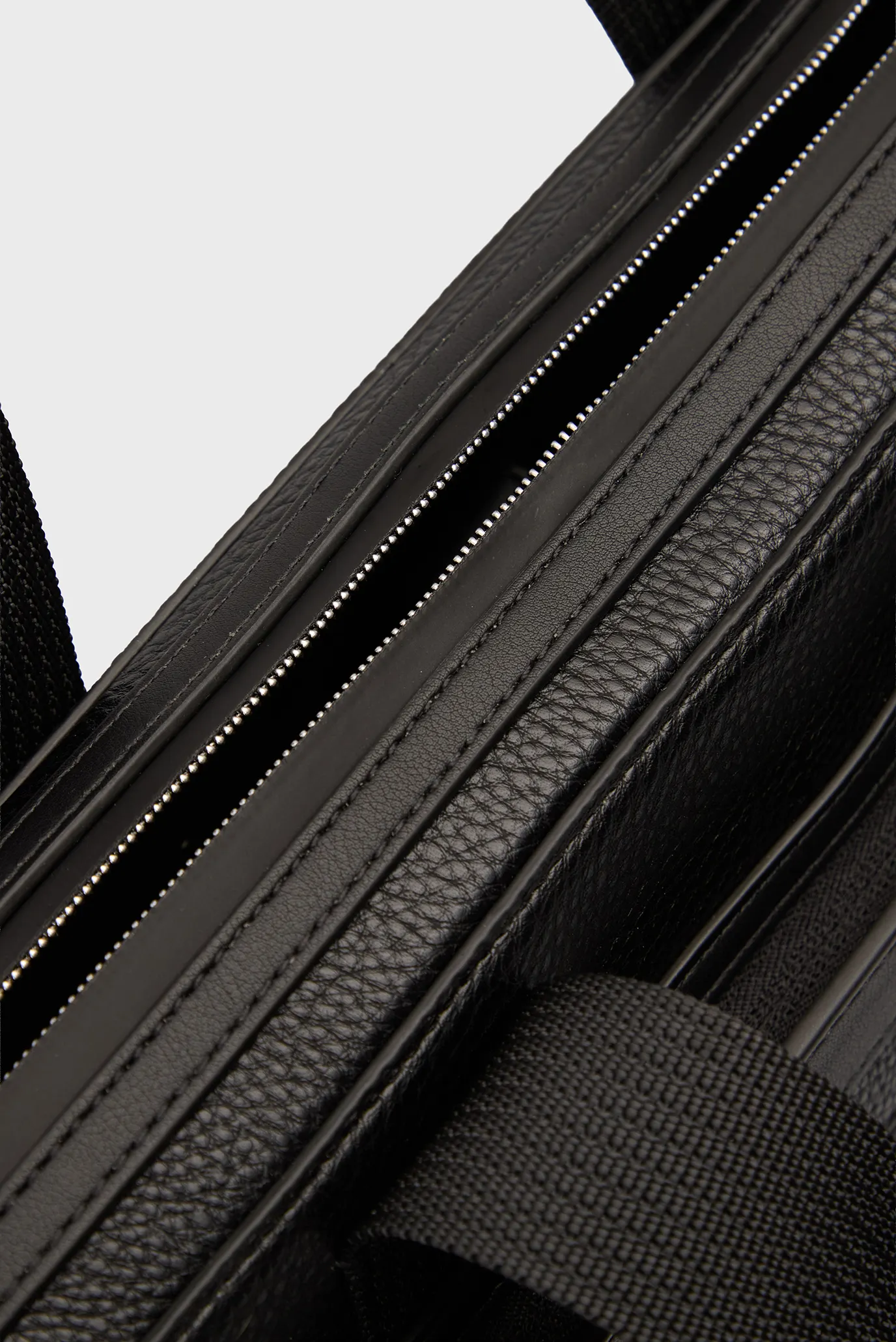 Сумка для компьютера TH CENTRAL COMPUTER BAG 5