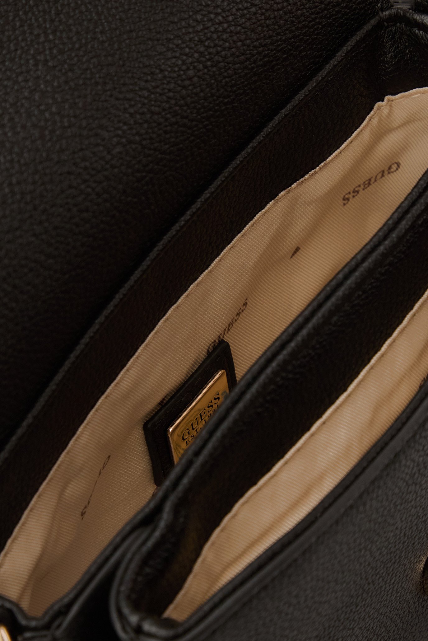 Сумка CALEBRA MINI CNVRTBL XBDY FLAPGuess Сумка CALEBRA MINI CNVRTBL XBDY FLAP 6