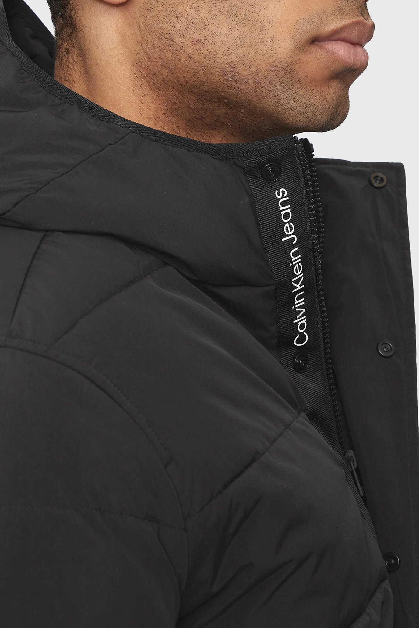 Мужская черная куртка ESSENTIAL LW PADDED JACKET 7