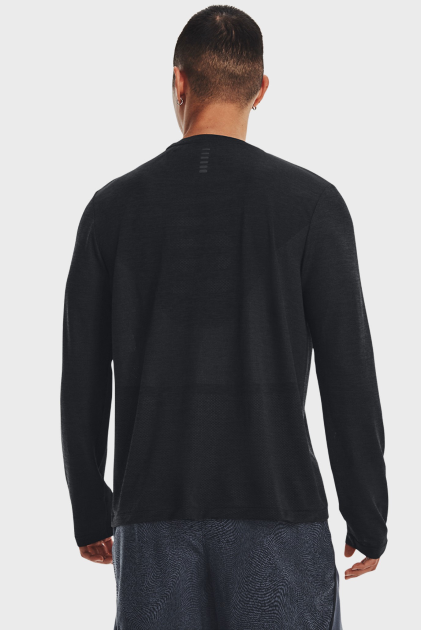 Лонгслив UA SEAMLESS STRIDE LS 9