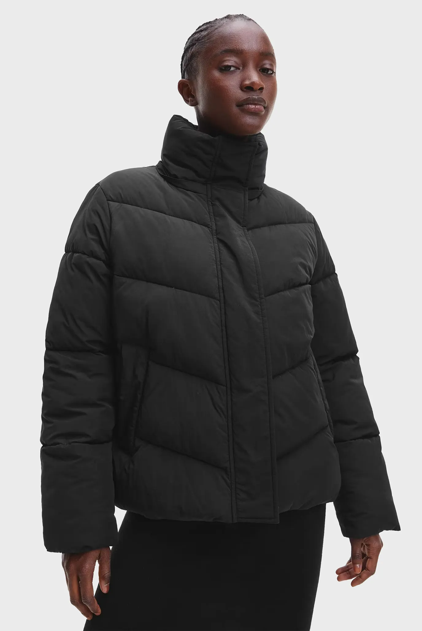 Женская черная куртка 7