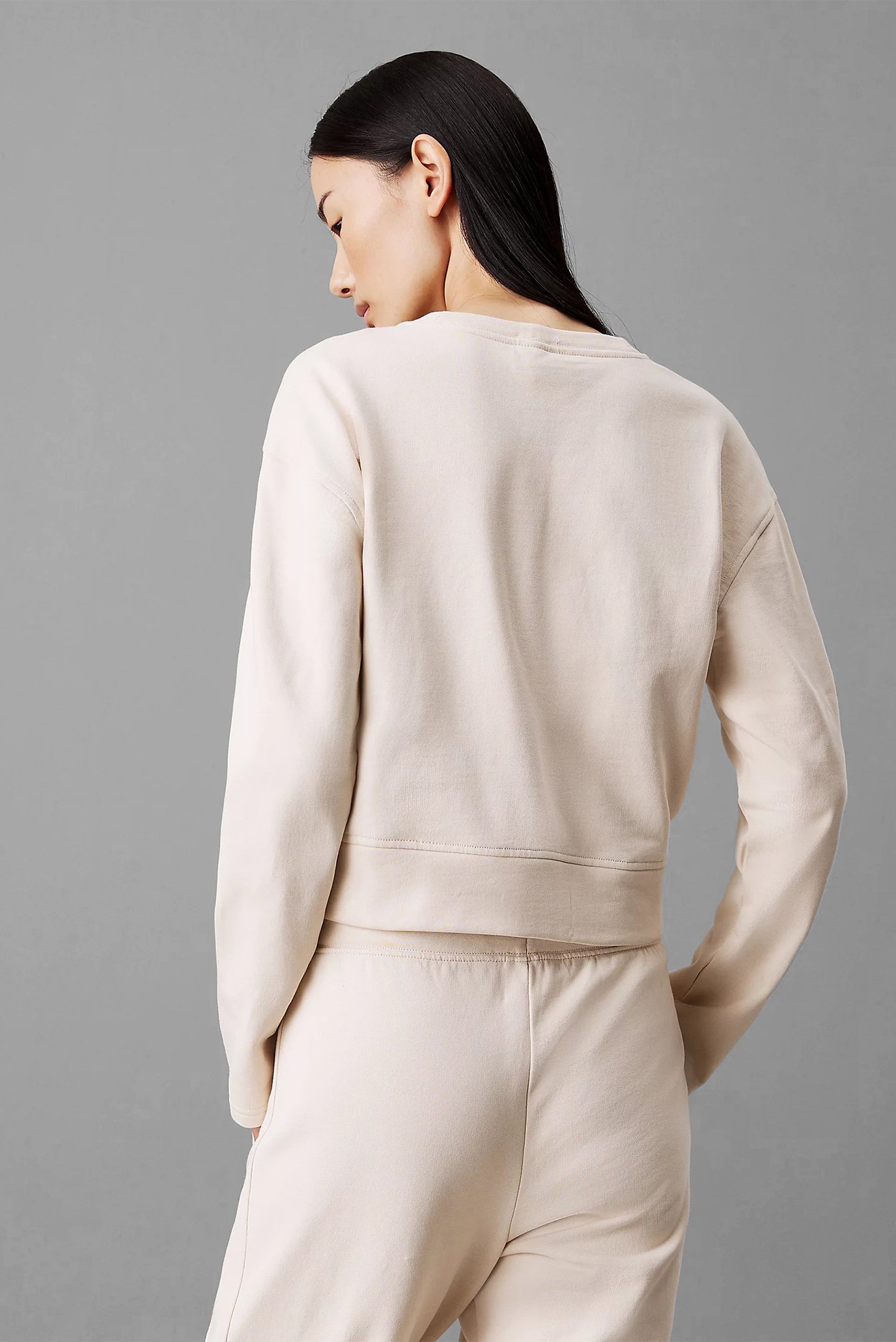 Женский бежевый свитшот CREW PULLOVER 2