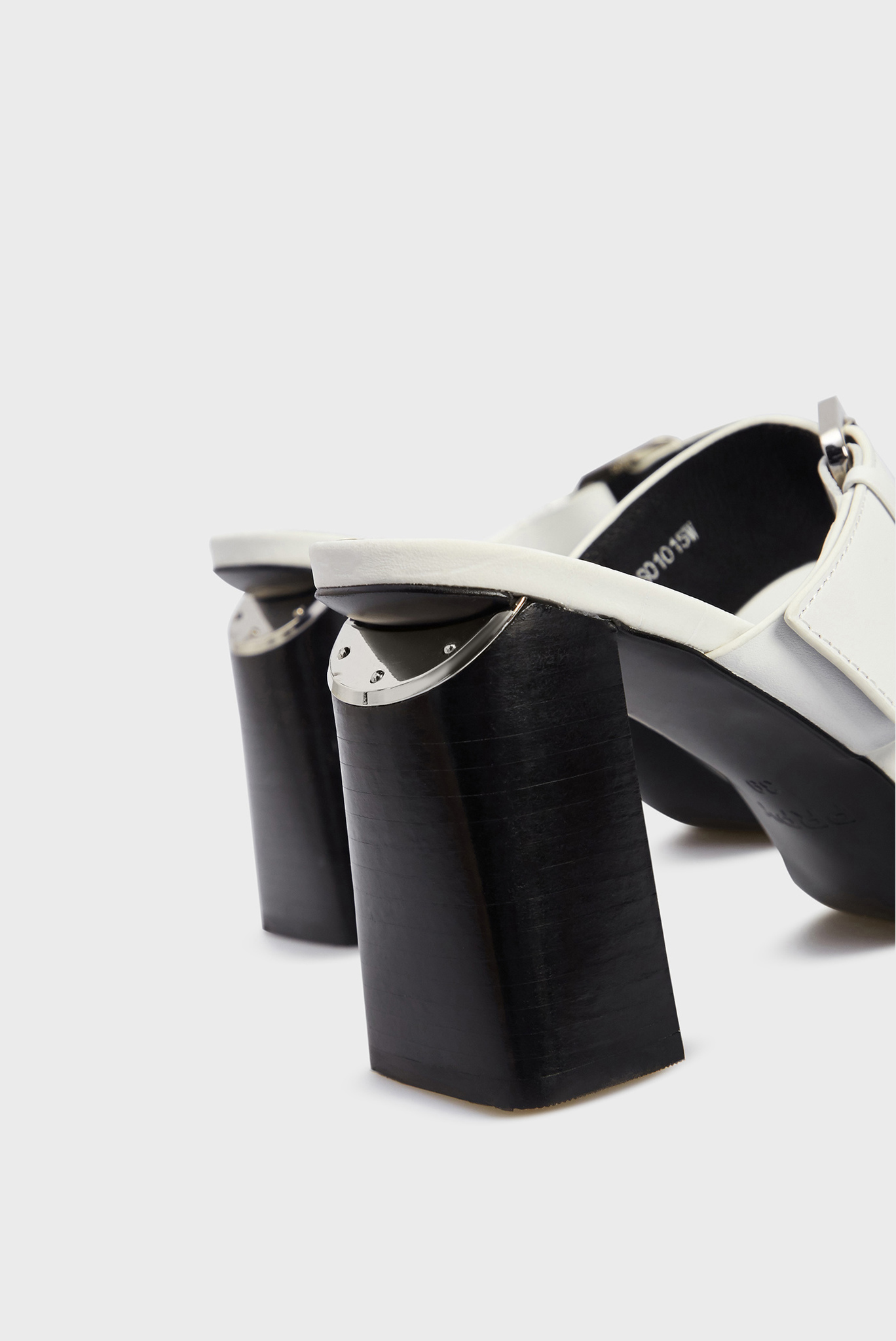 Женские белые кожаные мюли Ibbi 2