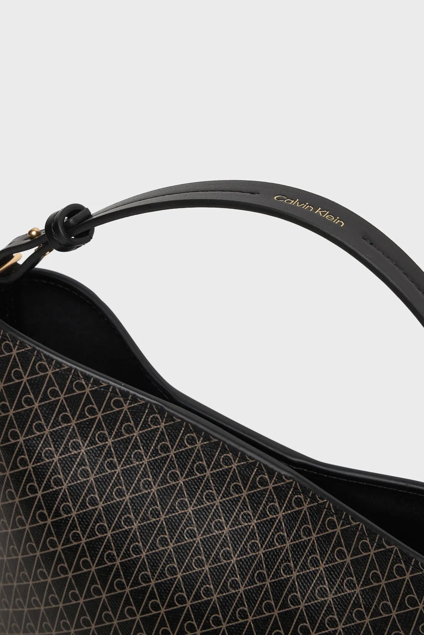 Сумка EMBLEM AOP SM BUCKET CROSSBODY 5