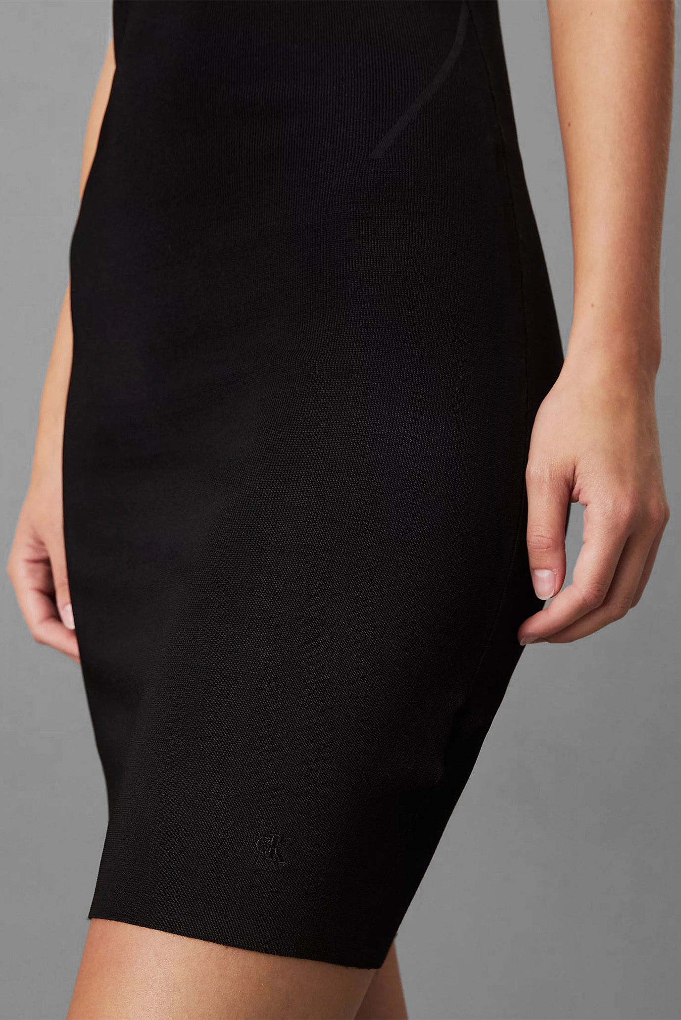 Женское черное платье RAYON SWEATER DRESS 4