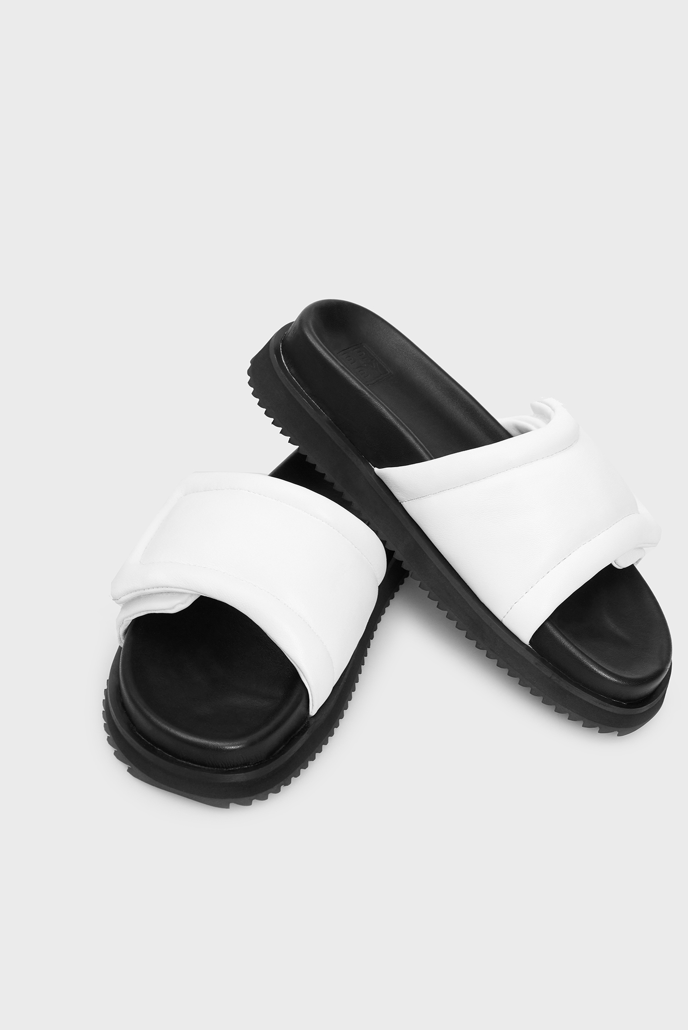 Женские белые кожаные слайдеры Kseniya 2