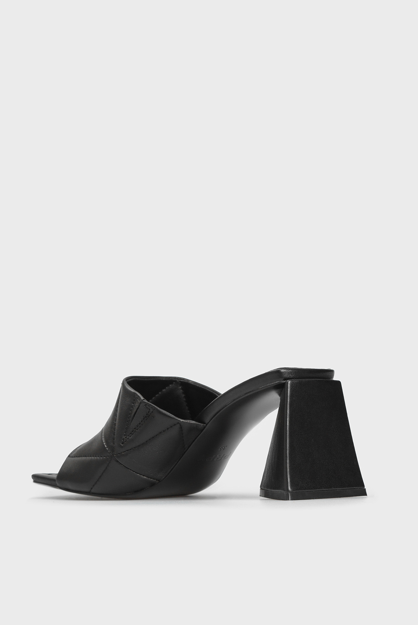 Женские черные кожаные мюли Estel 5