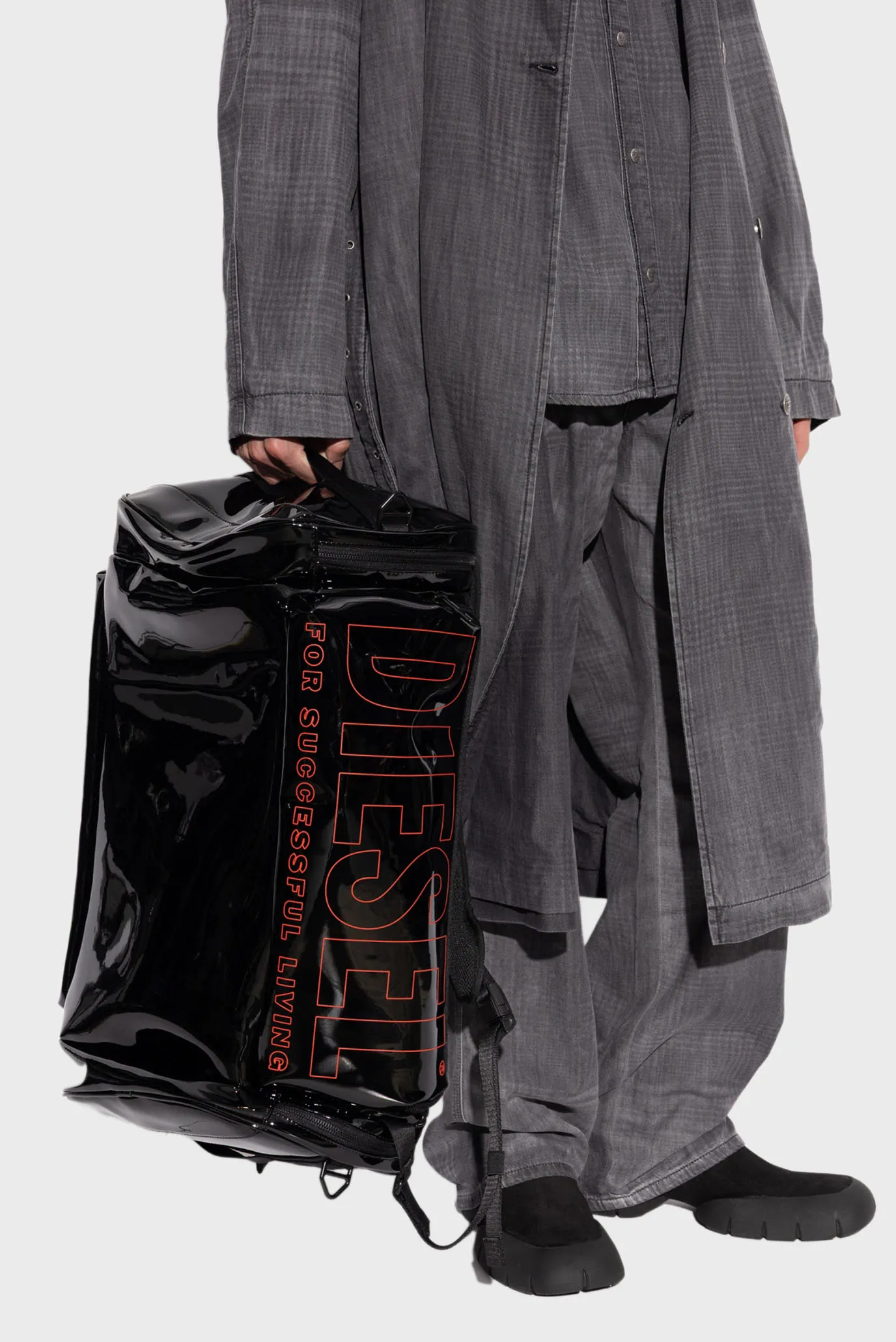 Чемодан DIESEL METALLIC PU 3-WAY BACKPACK-BLACK 3