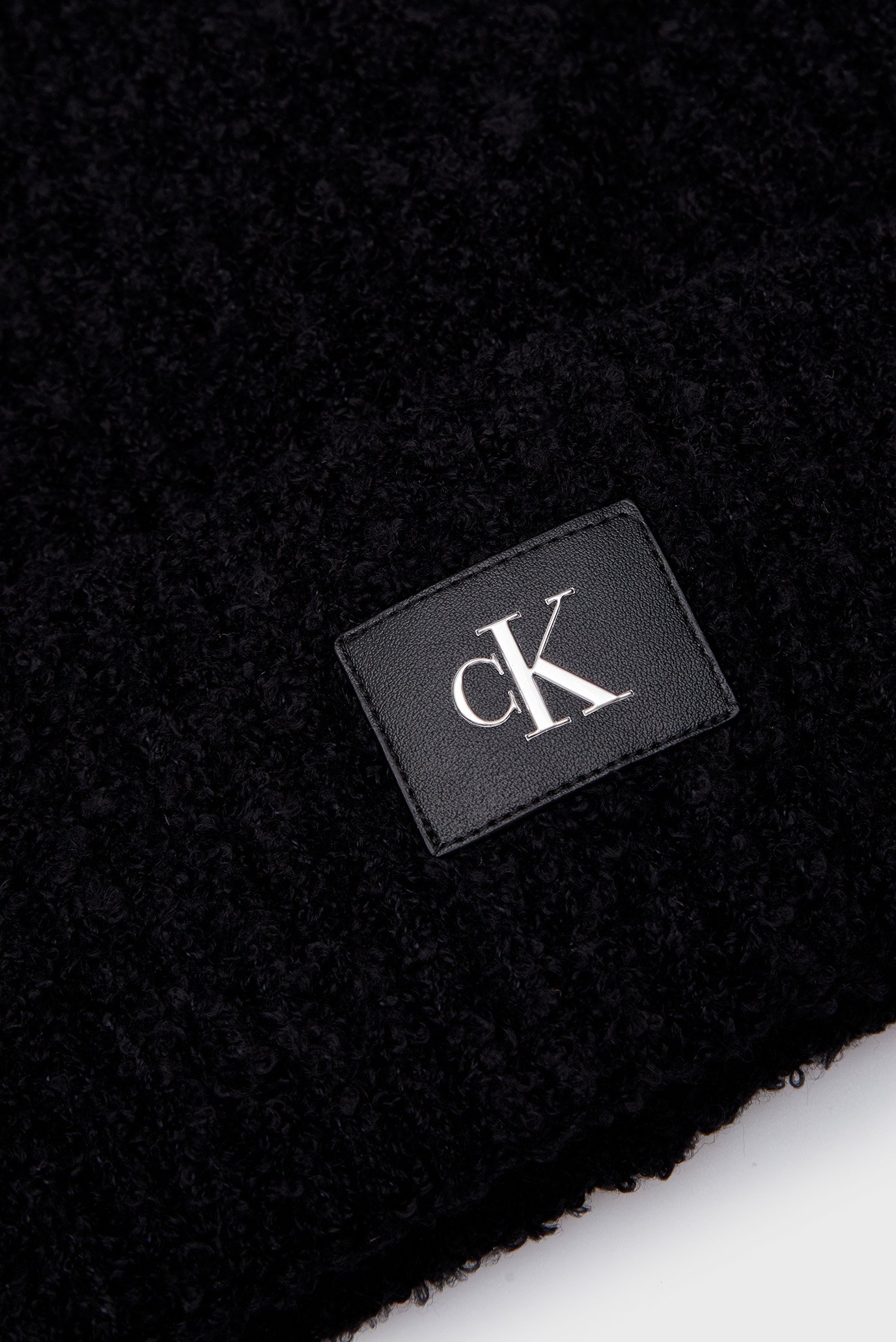 Женская черная шапка HARDWARE BEANIE 3