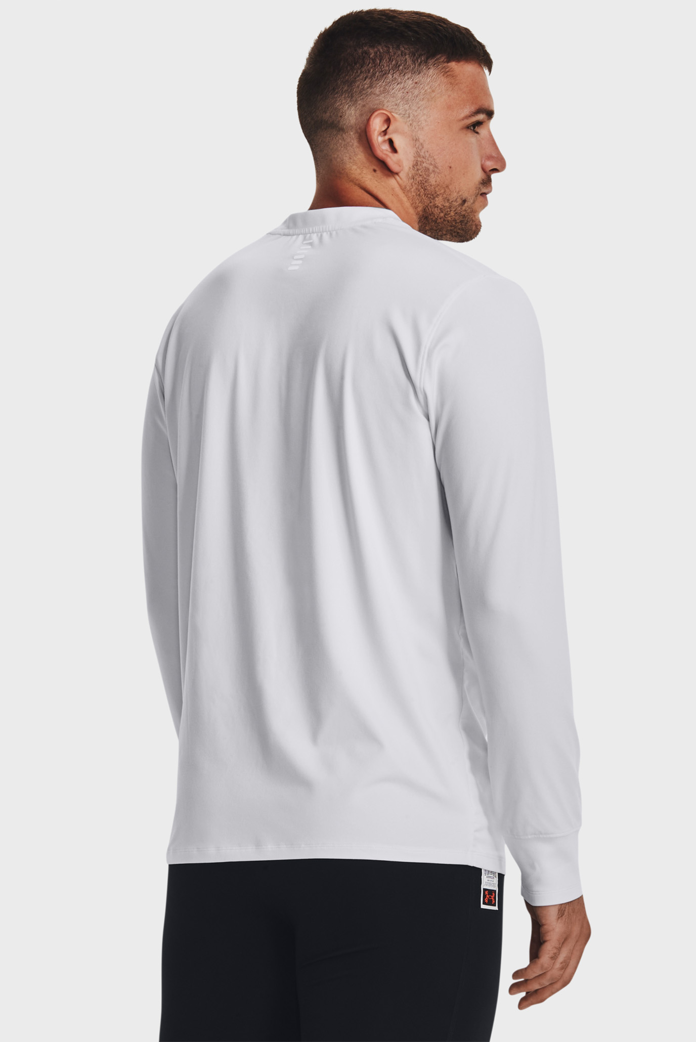 Мужской белый лонгслив UA RUN LIKE A LONG SLEEVE 3