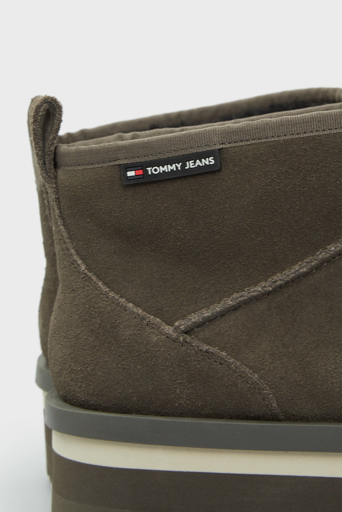 Женские серые замшевые угги TJW SUEDE FLATFORM  BOOT 2