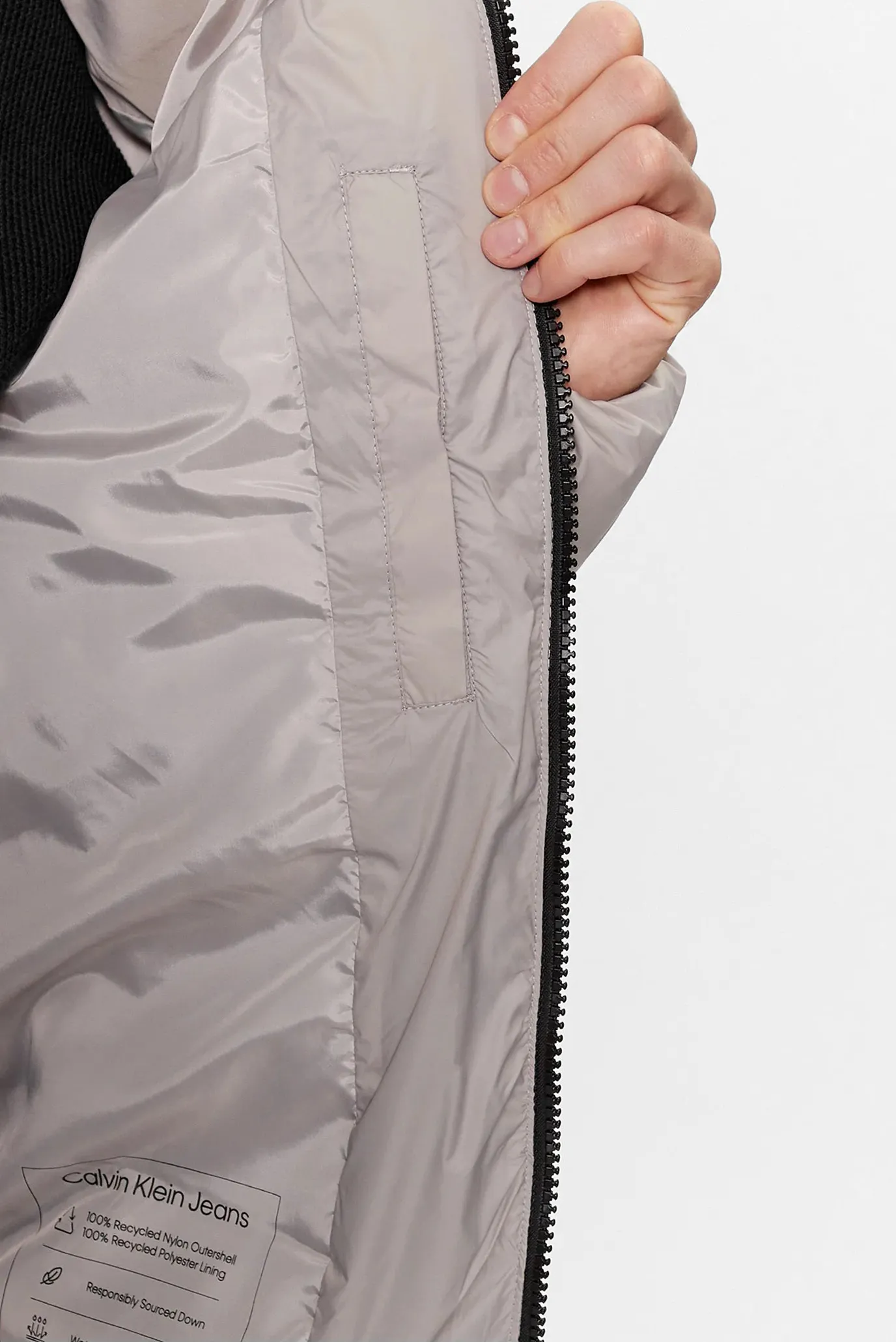 Куртка зимняя ESSENTIALS DOWN JACKET 6