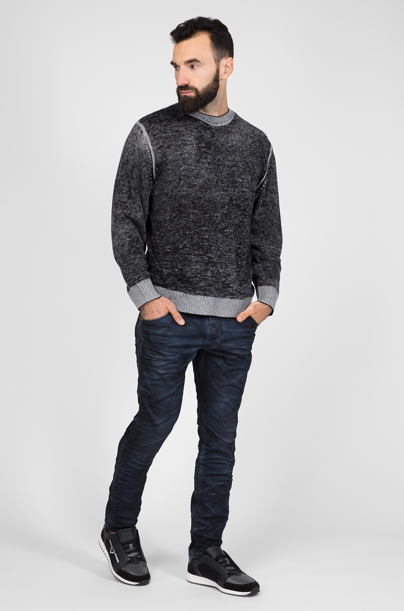 Мужской серый свитер 10