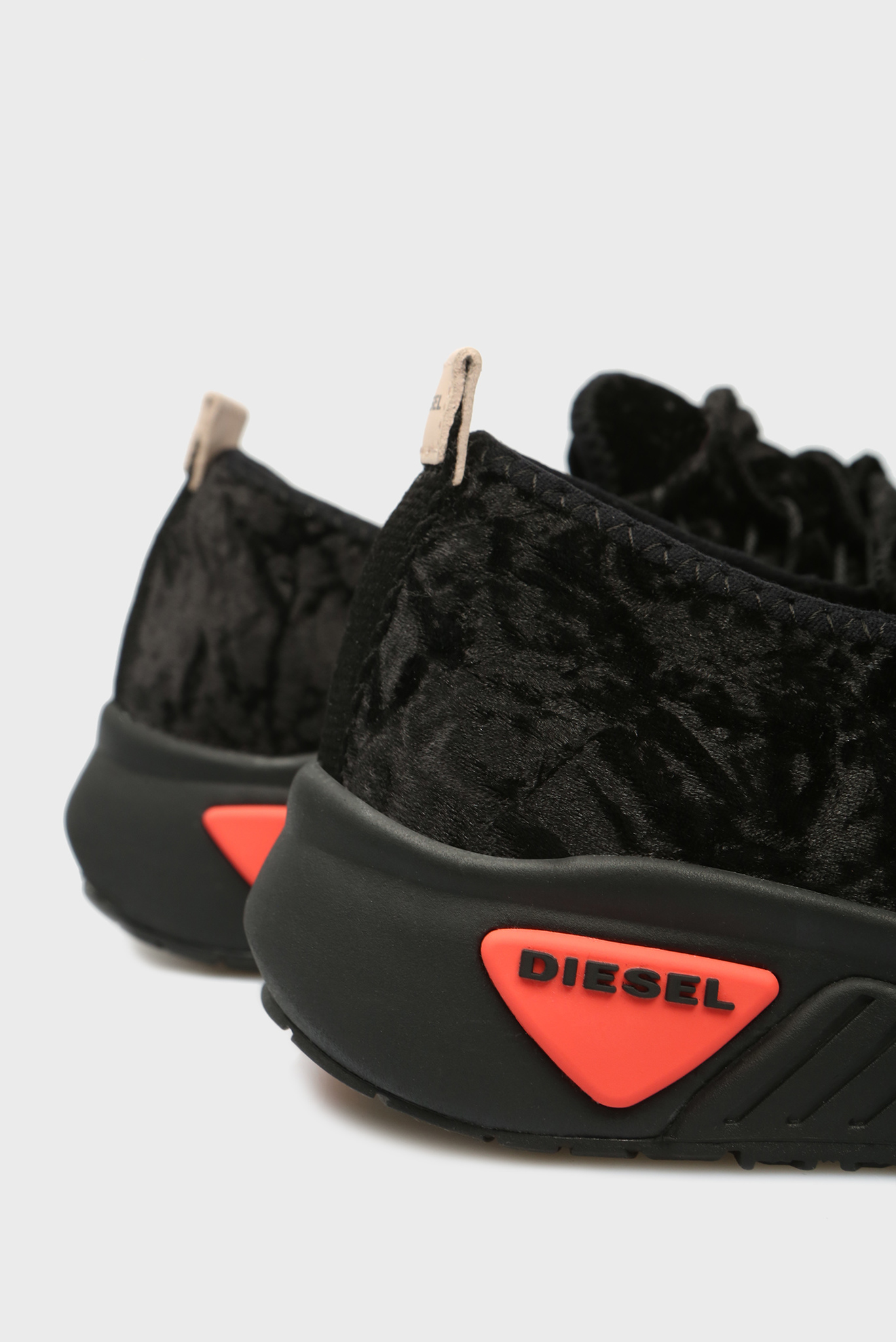 Женские черные велюровые кроссовки SKB Diesel Y01877 P2054 — FR Group