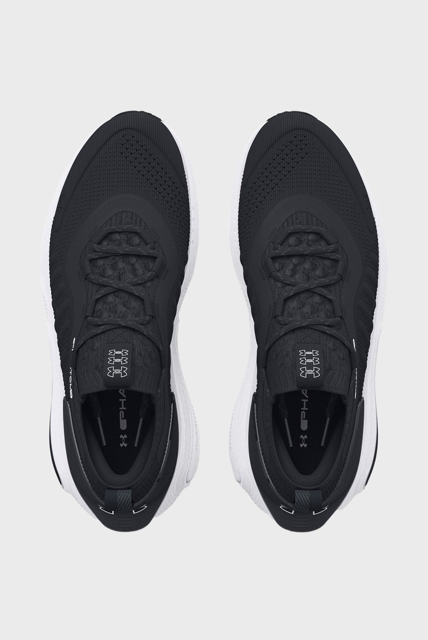 Женские черные кроссовки UA W Phantom 4 3