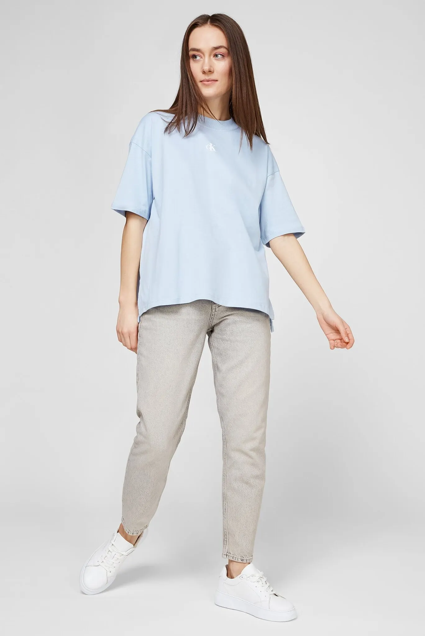 Женская голубая футболка 2