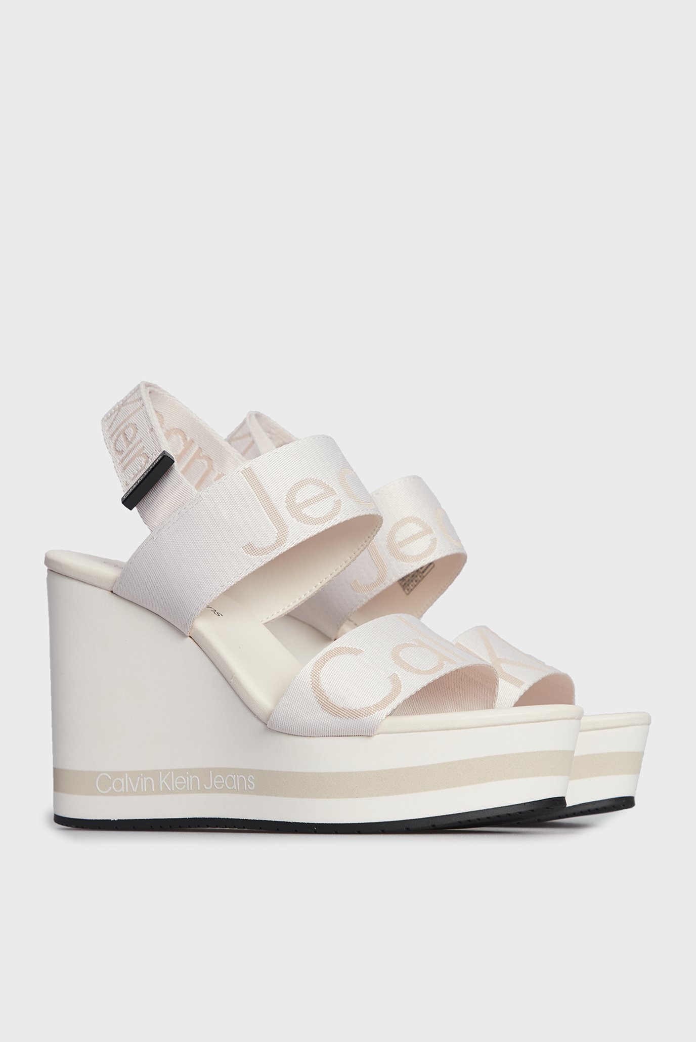 Женские белые босоножки 3