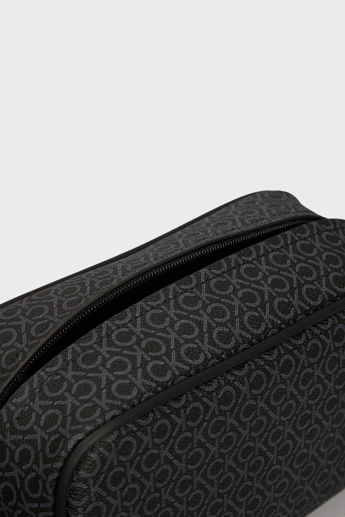 Косметичка/CK MUST MONO WASHBAG/DOPP KIT 5