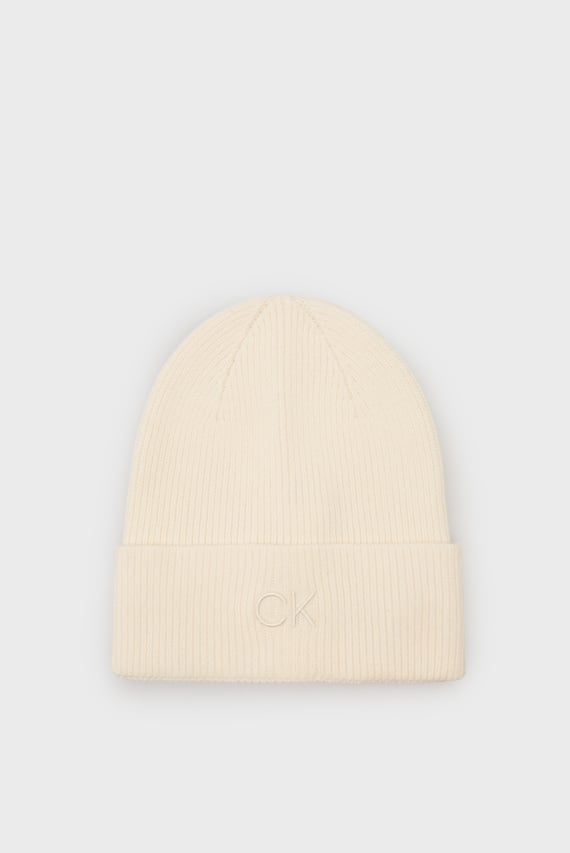 Женская белая шапка CK EMBROIDERY FINE RIB BEANIE