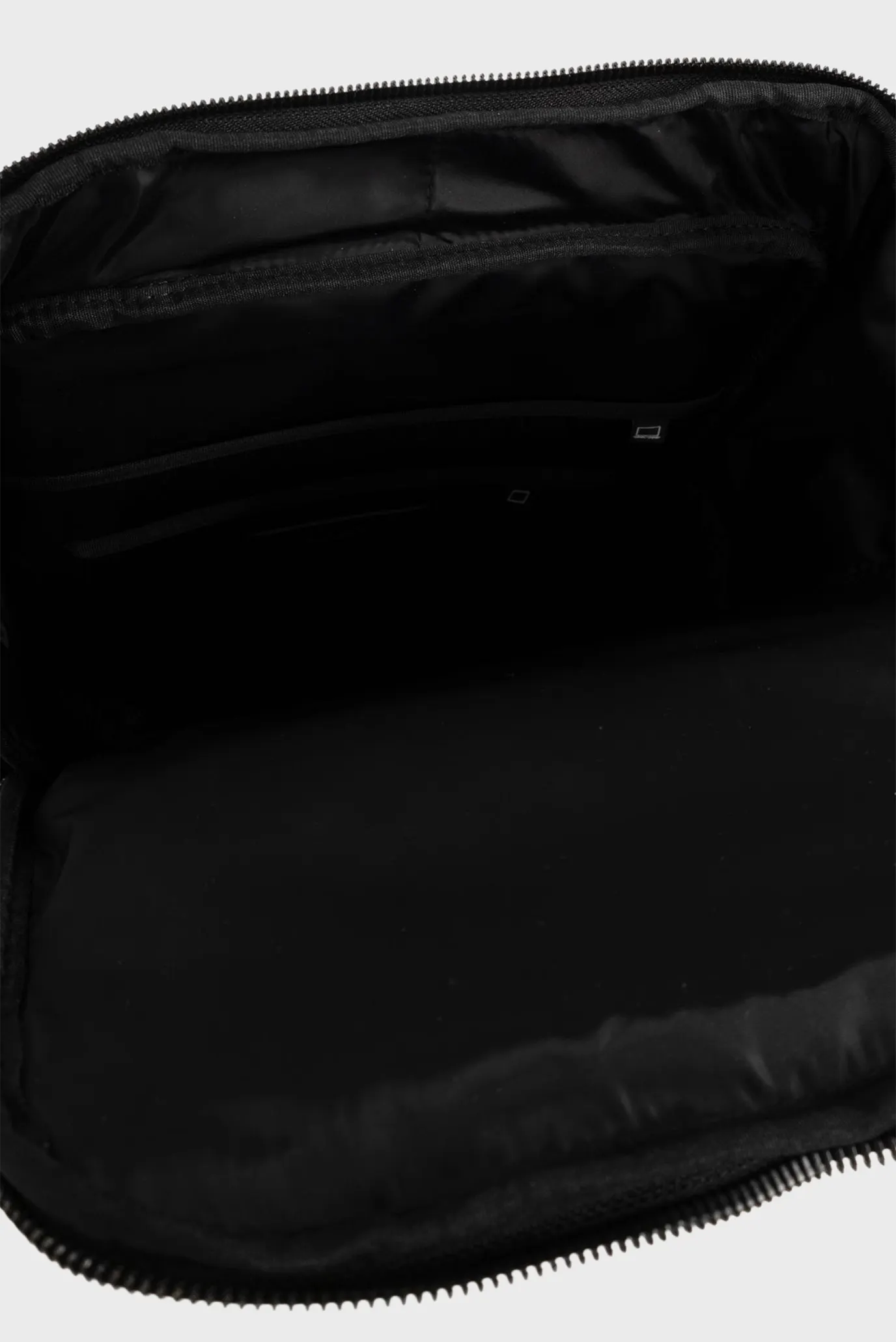 Чемодан DIESEL METALLIC PU BACKPACK-BLACK 5