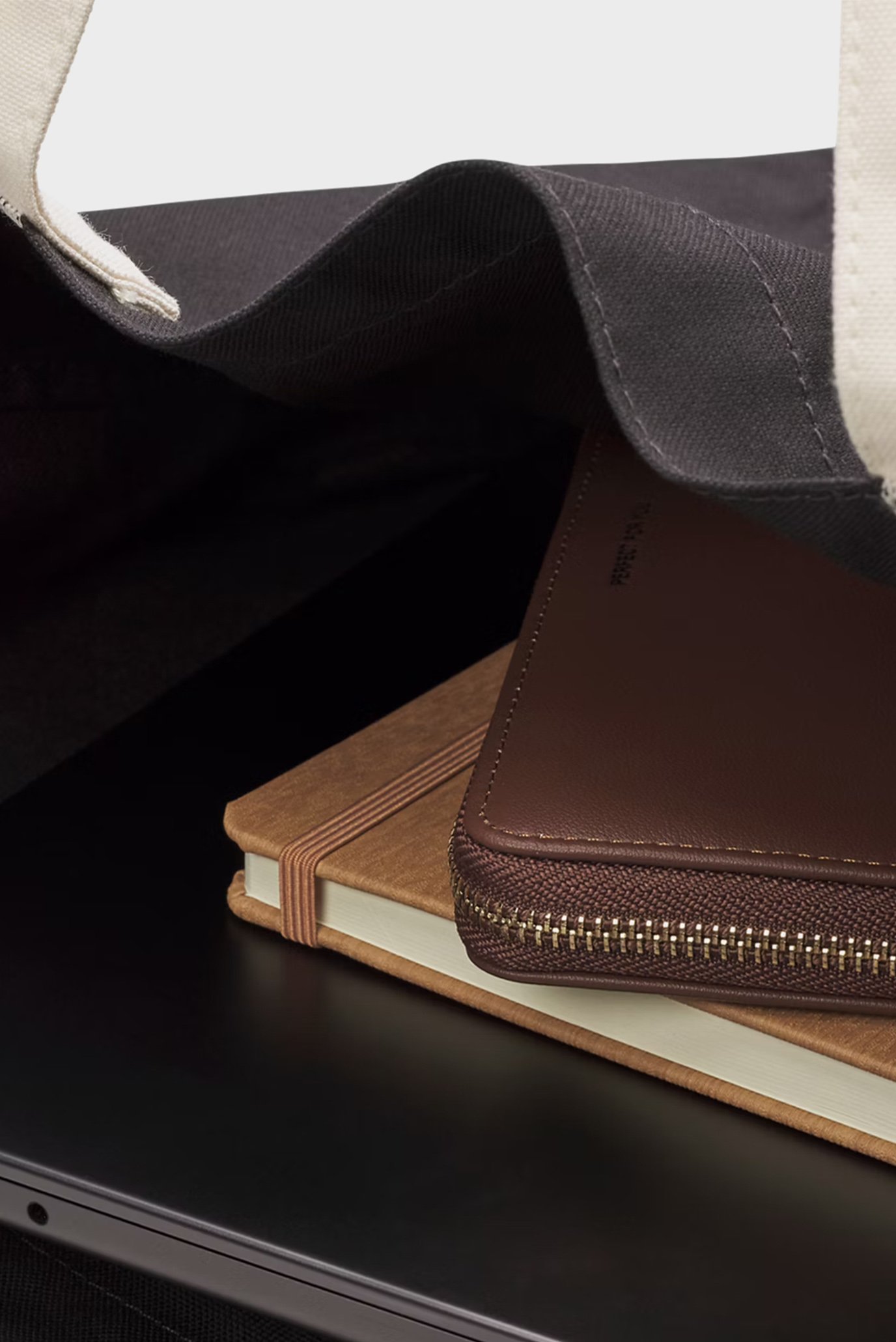 Сумка UA Canvas Tote 4