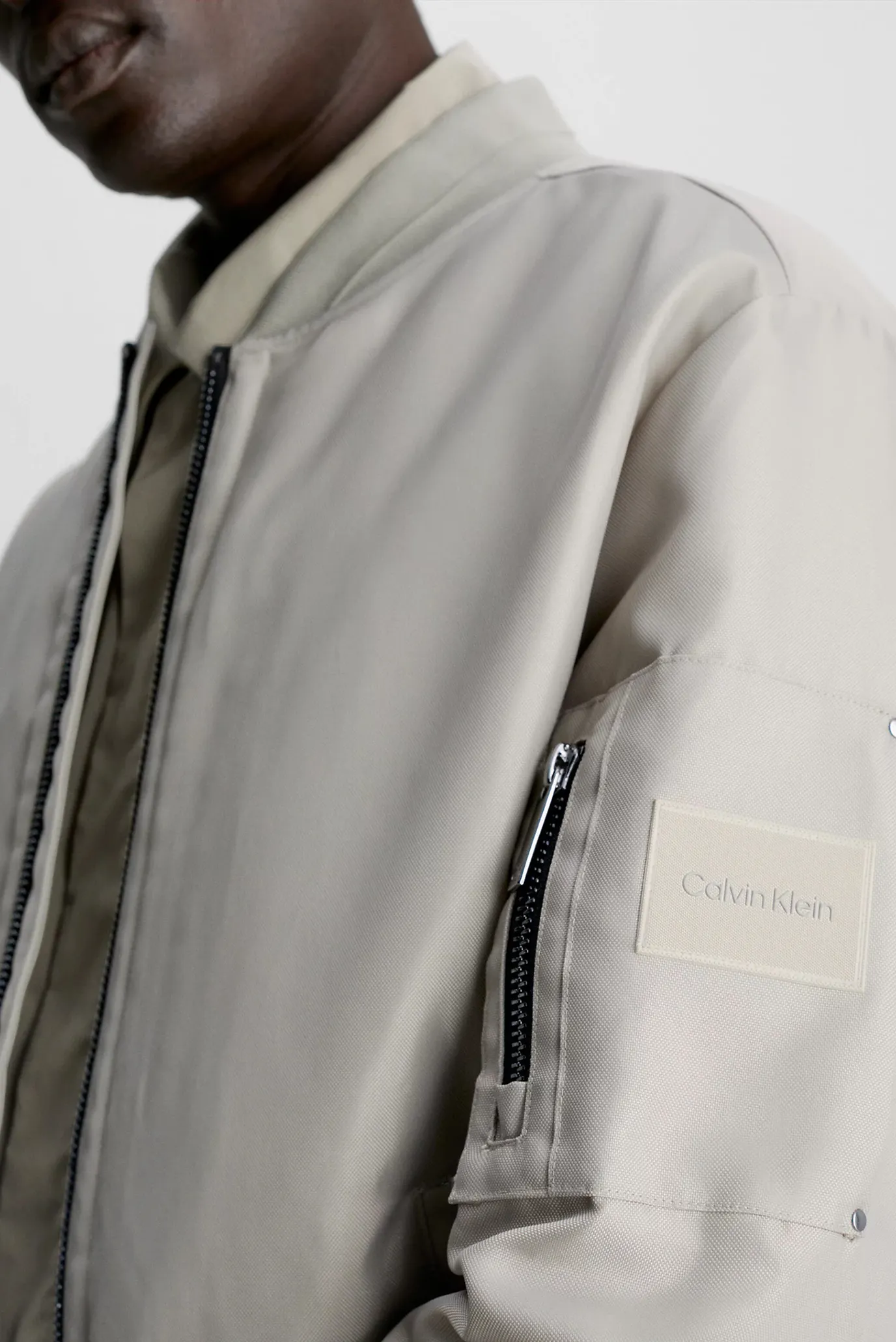 Мужской белый бомбер RECYCLED CANVAS HERO BOMBER 4