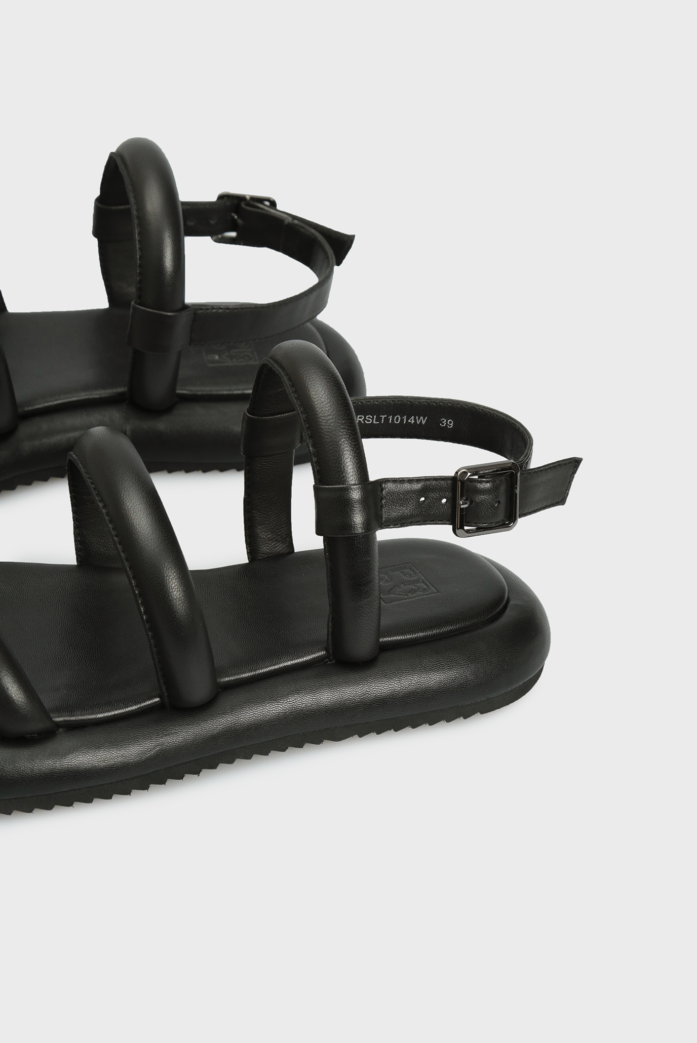 Женские черные кожаные сандалии Piemonte 7