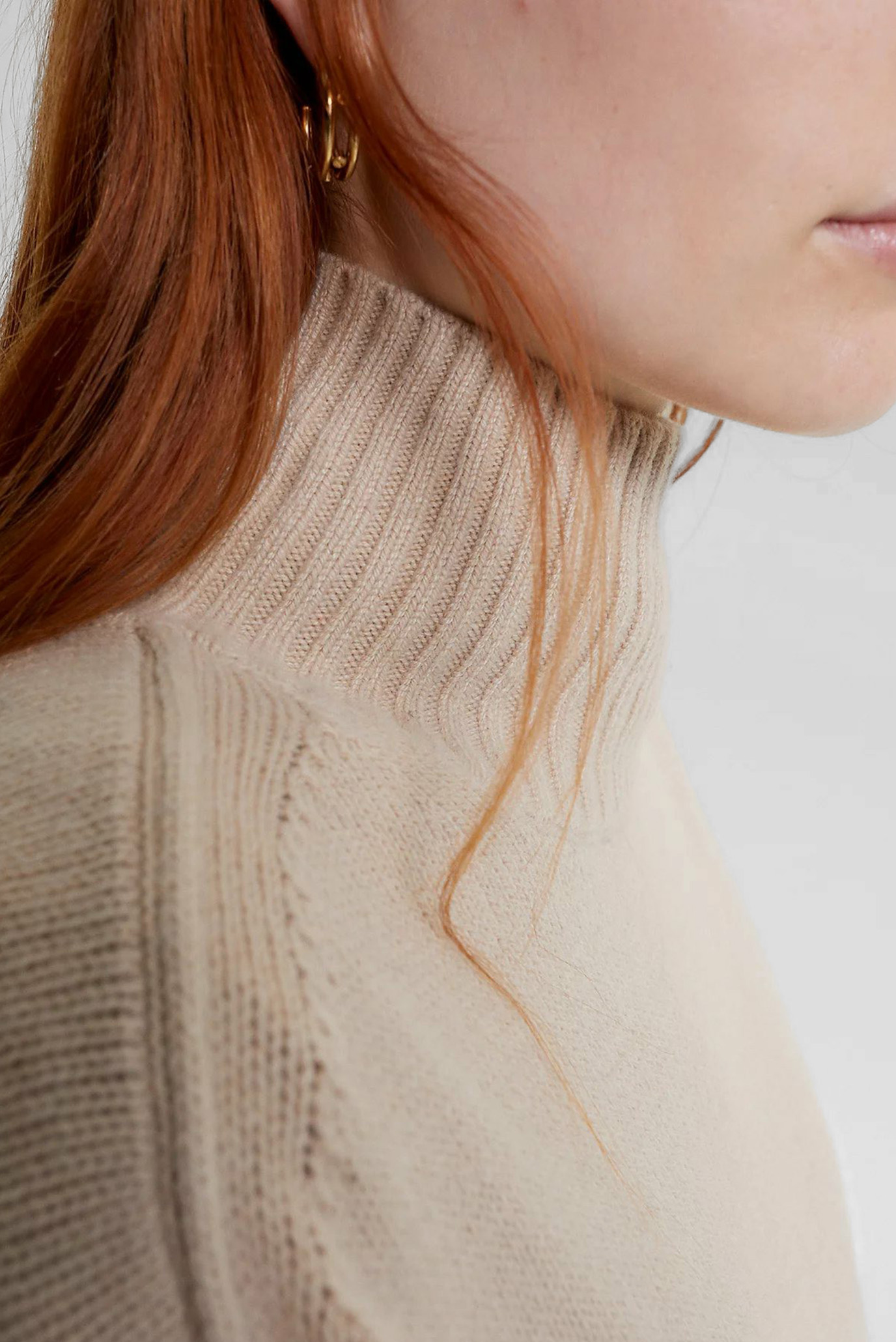 Женский бежевый свитер WOOL BLEND MOCK-NK 7