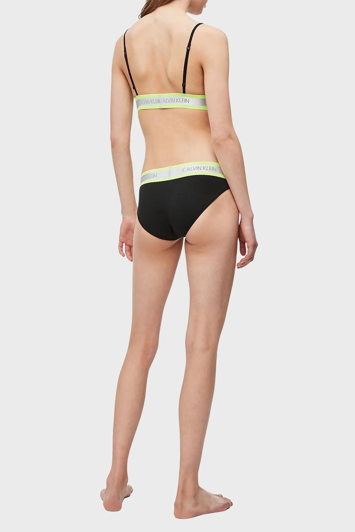 Топ/UNLINED TRIANGLE 3