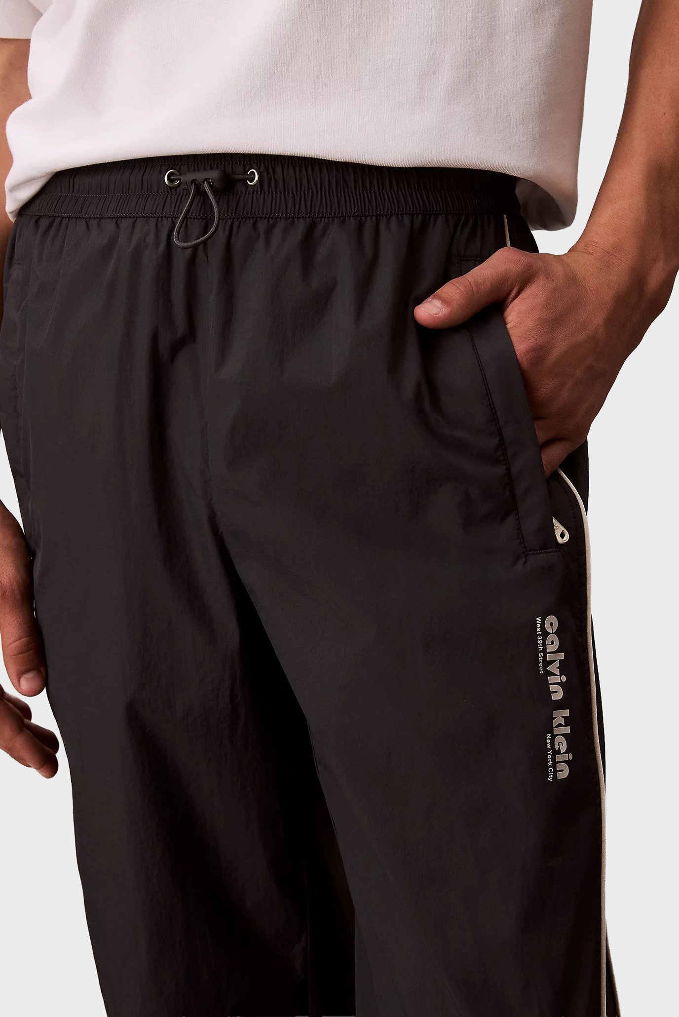 Штаны RELAXED CRINKLE NYLON TRACK PANTCalvin Klein Jeans Штаны RELAXED CRINKLE NYLON TRACK PANT 5
