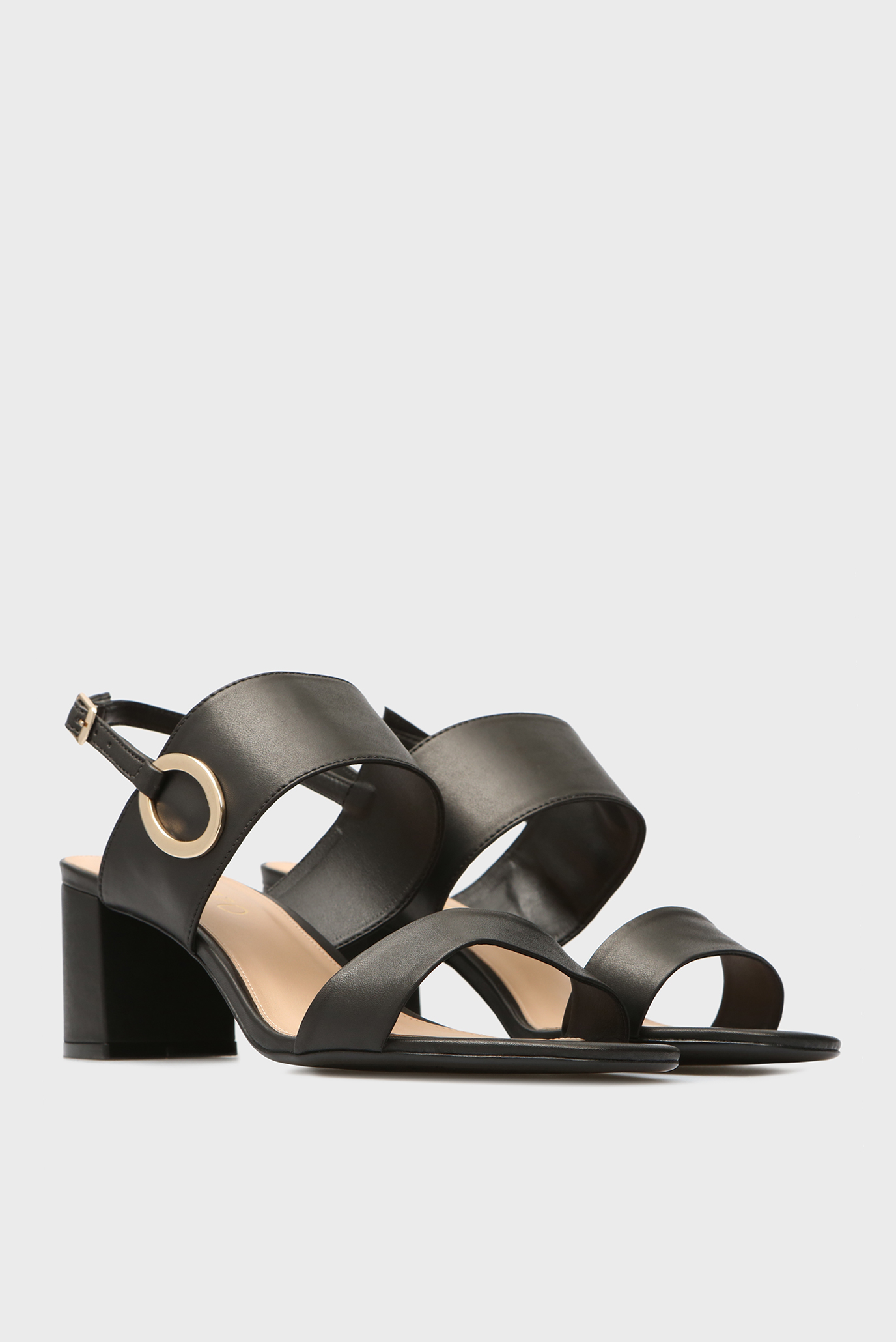 Женские черные кожаные босоножки 7