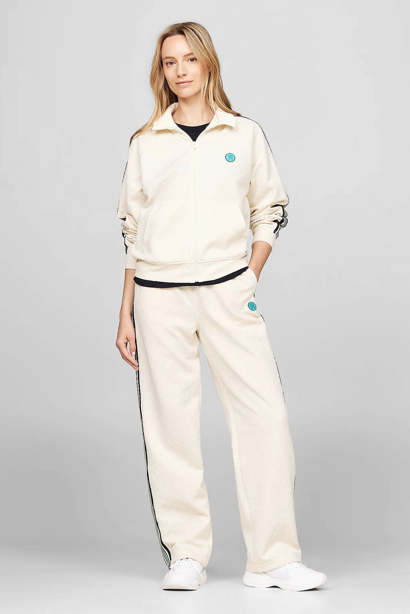 Штаны спортивные AMD TAPE RELAXED PANT 3