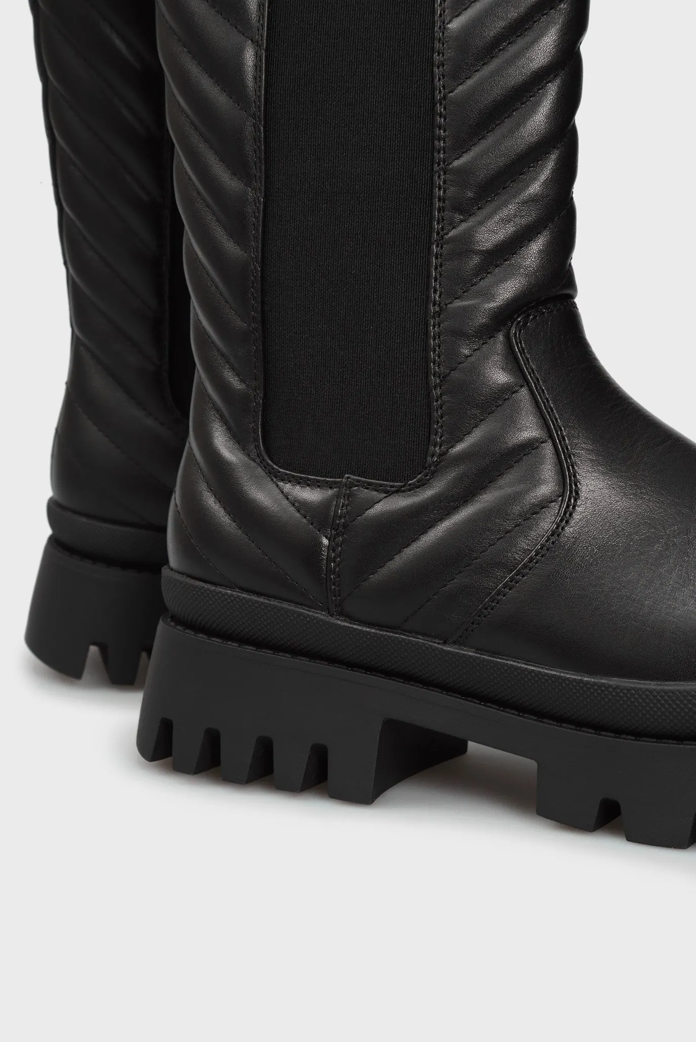 Женские черные челси Genoveva 2