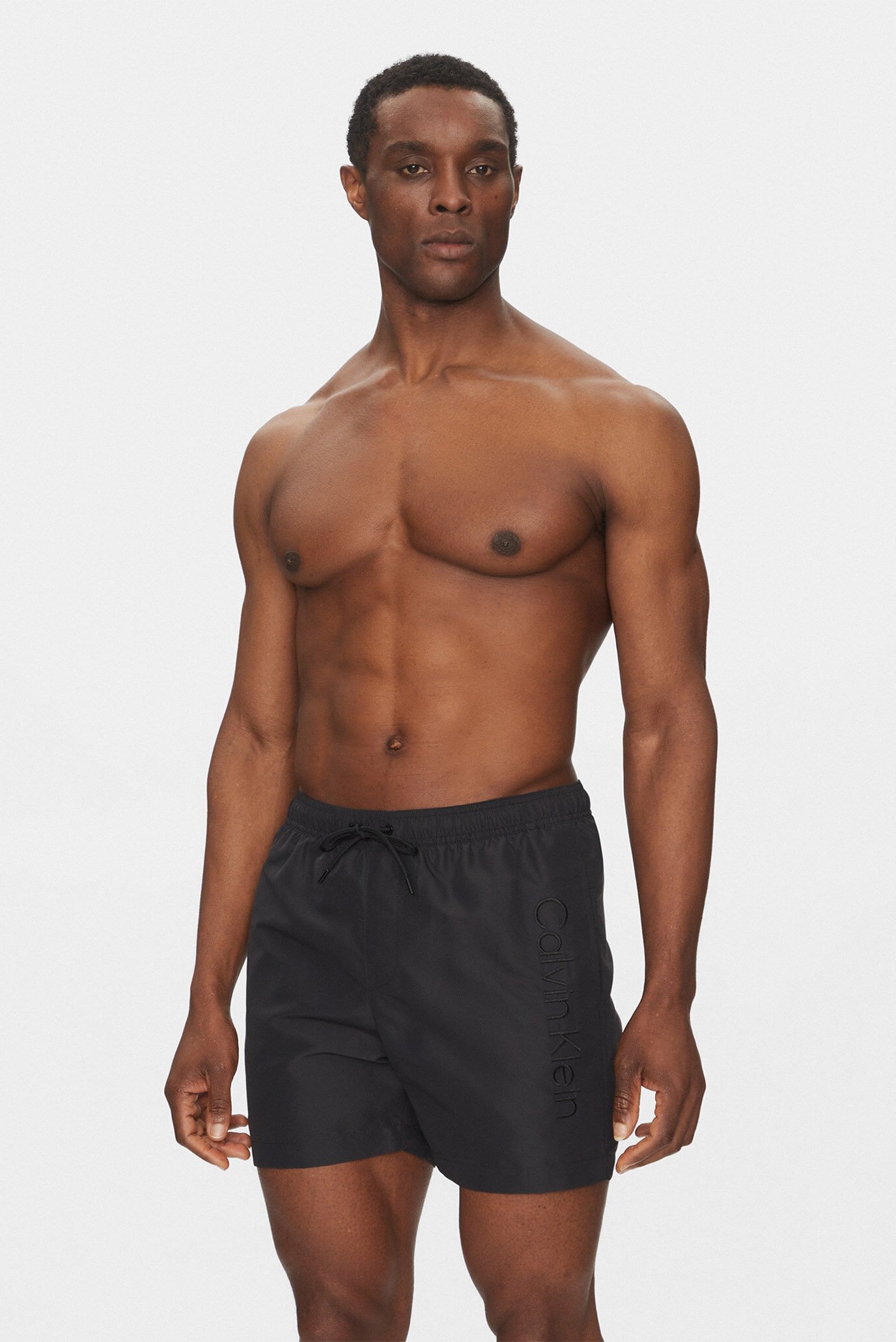 Мужские черные плавательные шорты MEDIUM DRAWSTRINGCalvin Klein Мужские черные плавательные шорты MEDIUM DRAWSTRING 2