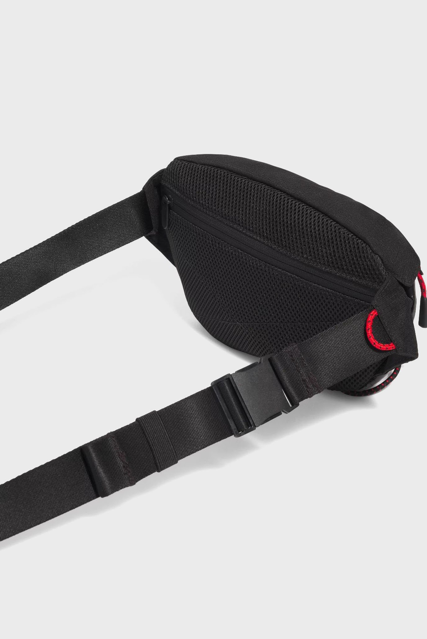 Черная поясная сумка UA Summit Trail Waist Bag 3