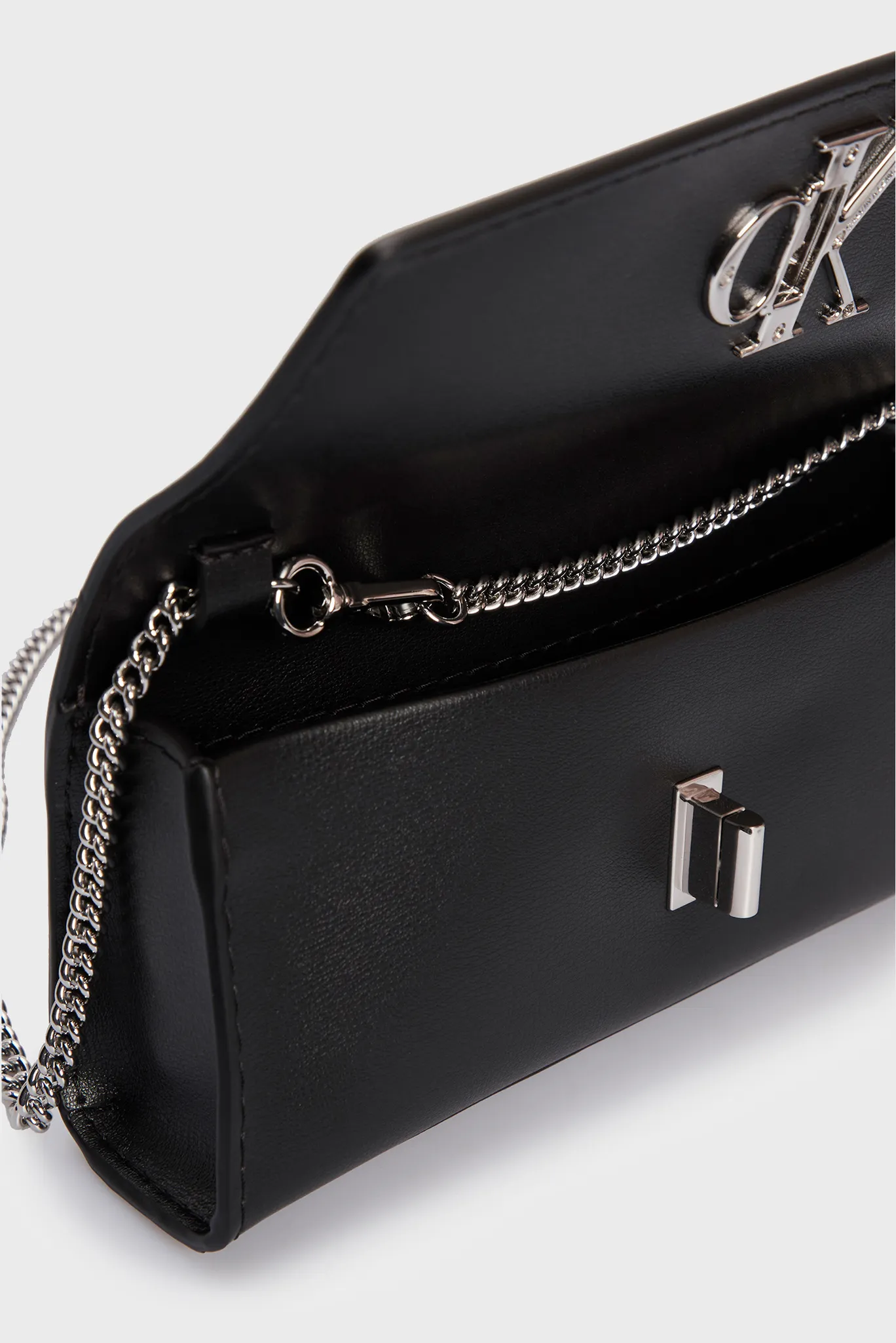 Женский черный клатч CLUTCH W CHAIN 2