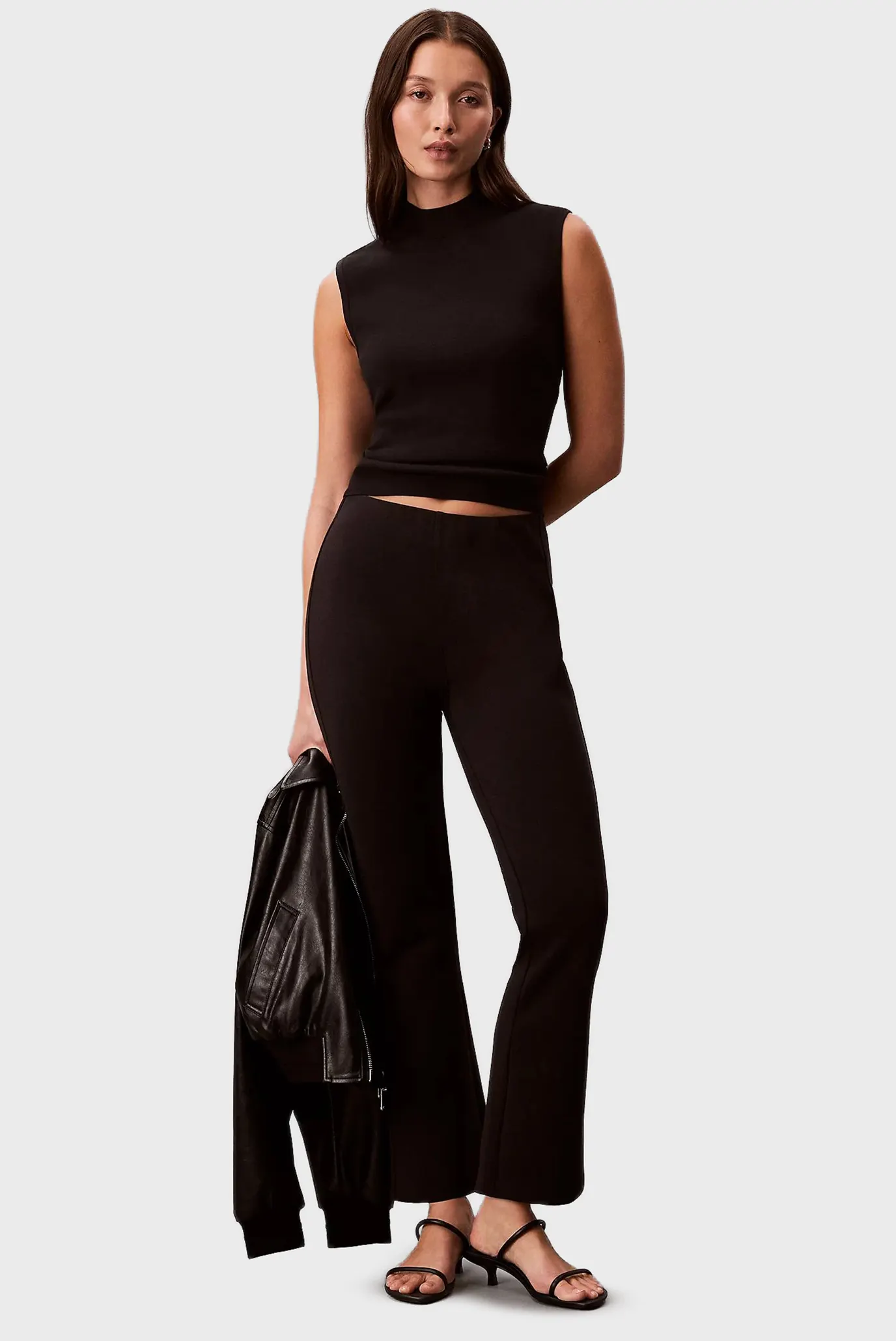 Штаны спортивные HWT SPACER FIT FLARE PULLON PANT 2