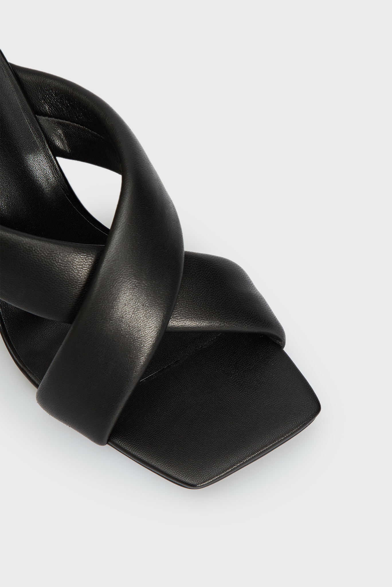 Женские черные мюли Gvadelupa 5