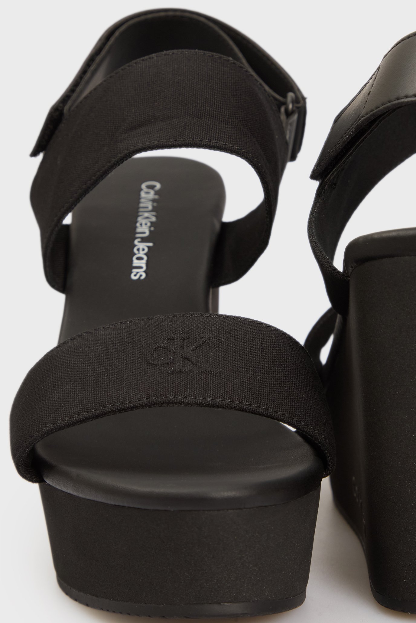 Женские черные босоножки WEDGE SANDAL WEBBING IN 5