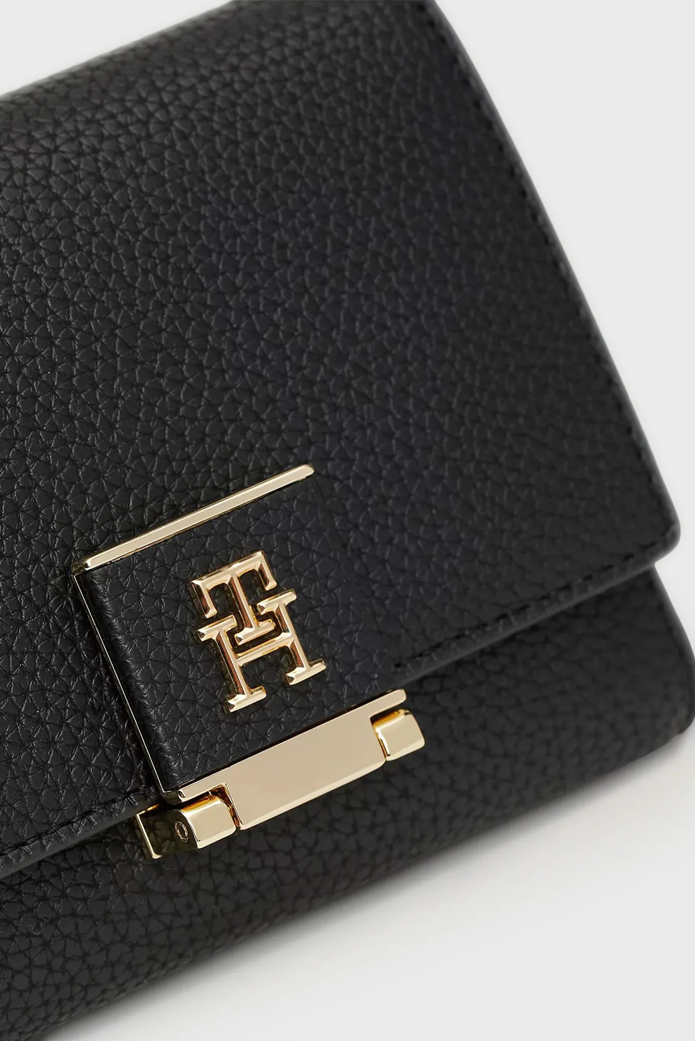 Кошелек TH HER TRIFOLD WALLET 4