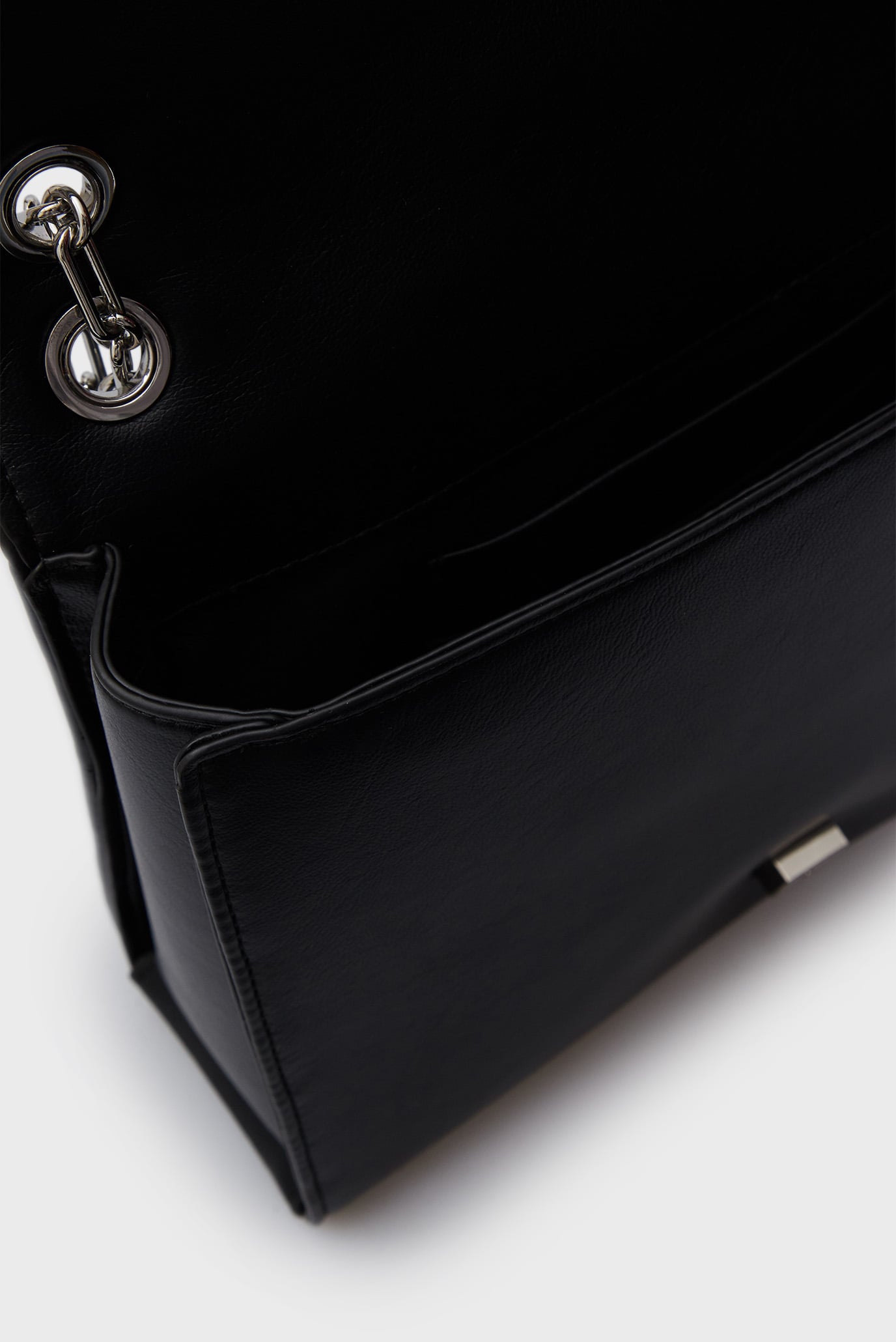 Женская черная сумка 2