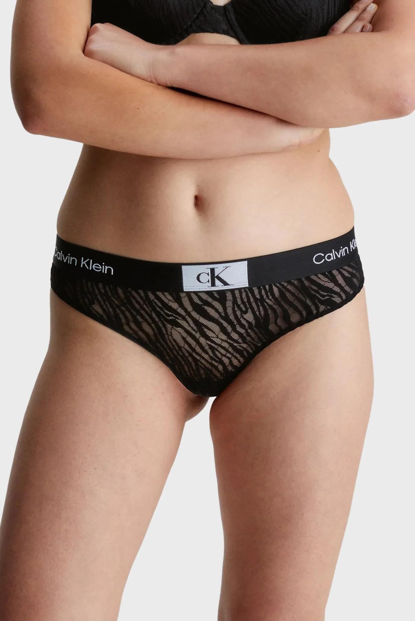 Трусы MODERN THONG 2