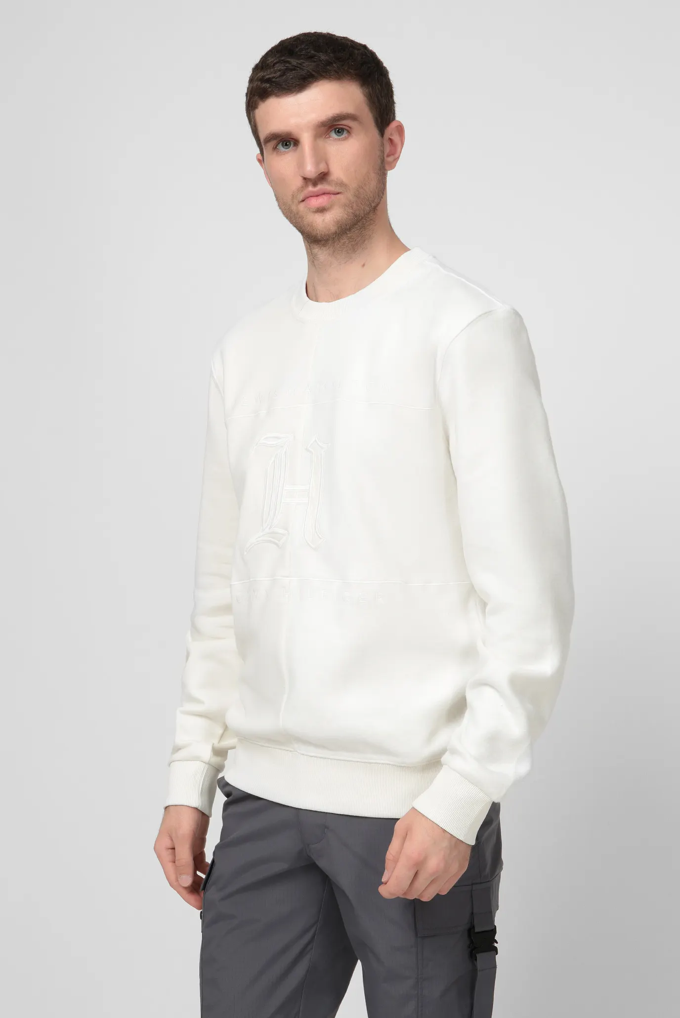 Мужской белый свитшот Lewis Hamilton TONAL FLEECE CREW NECK 8