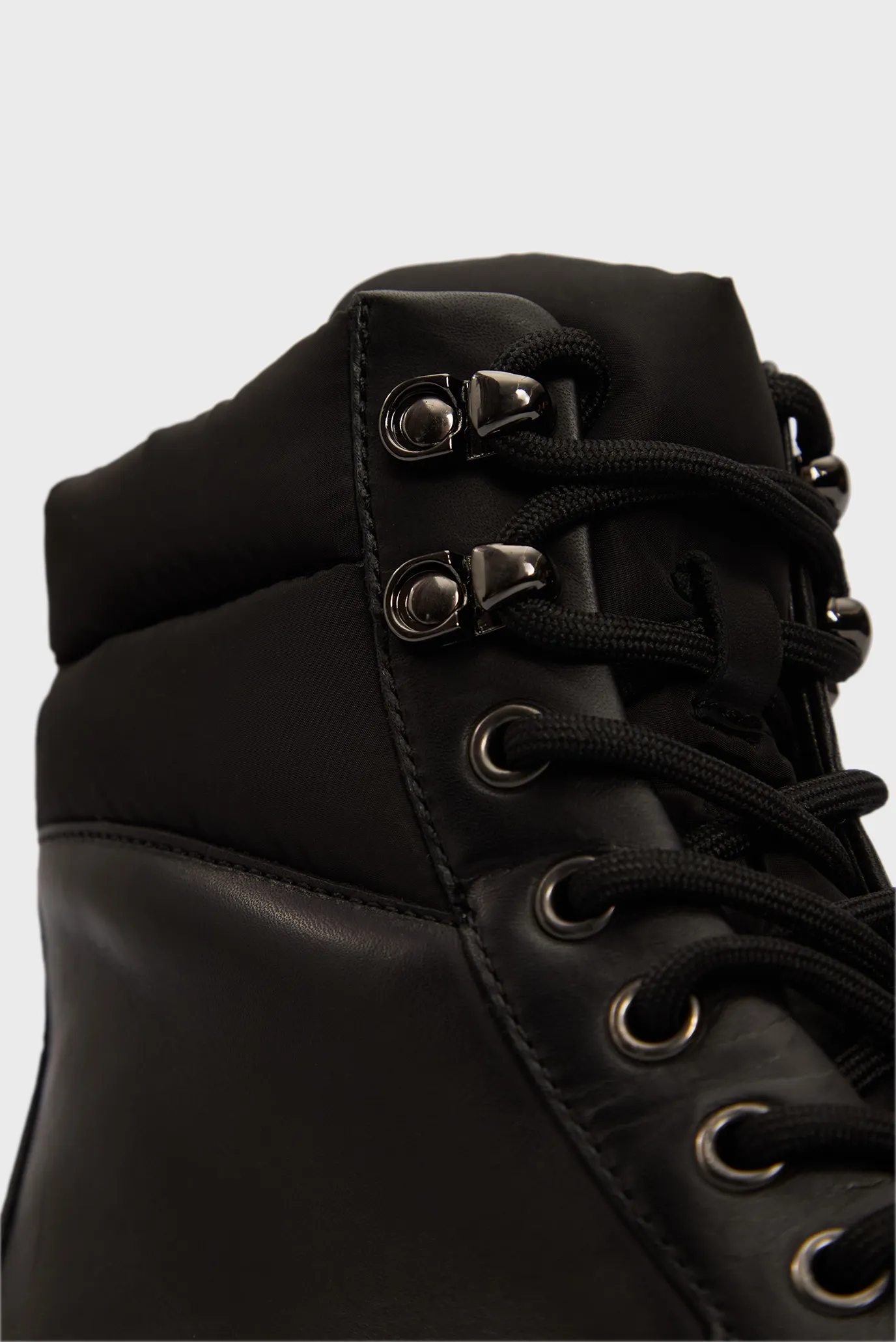 Женские черные кожаные ботинки Danna 5