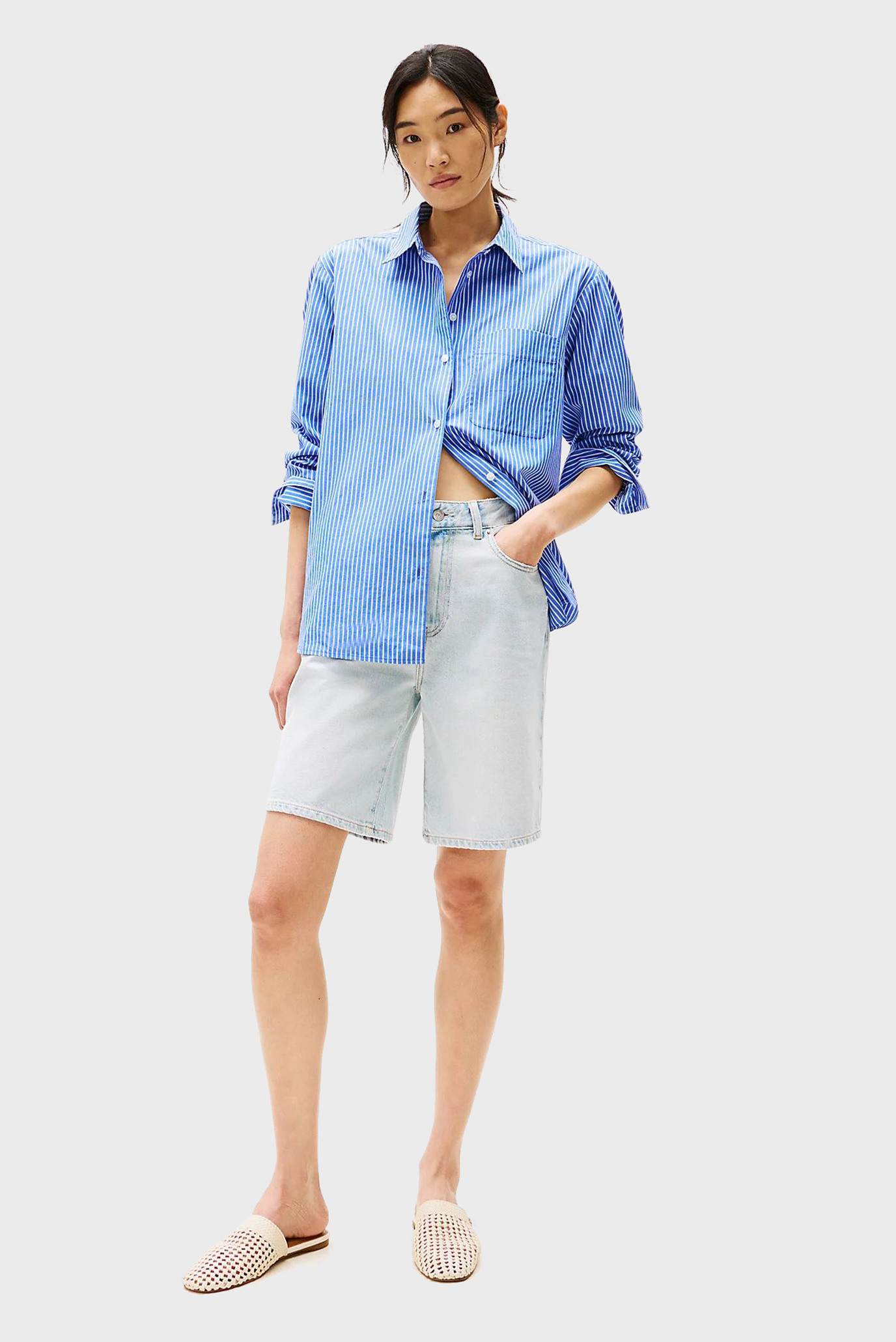 Женские голубые джинсовые шорты BERMUDA SKY 2