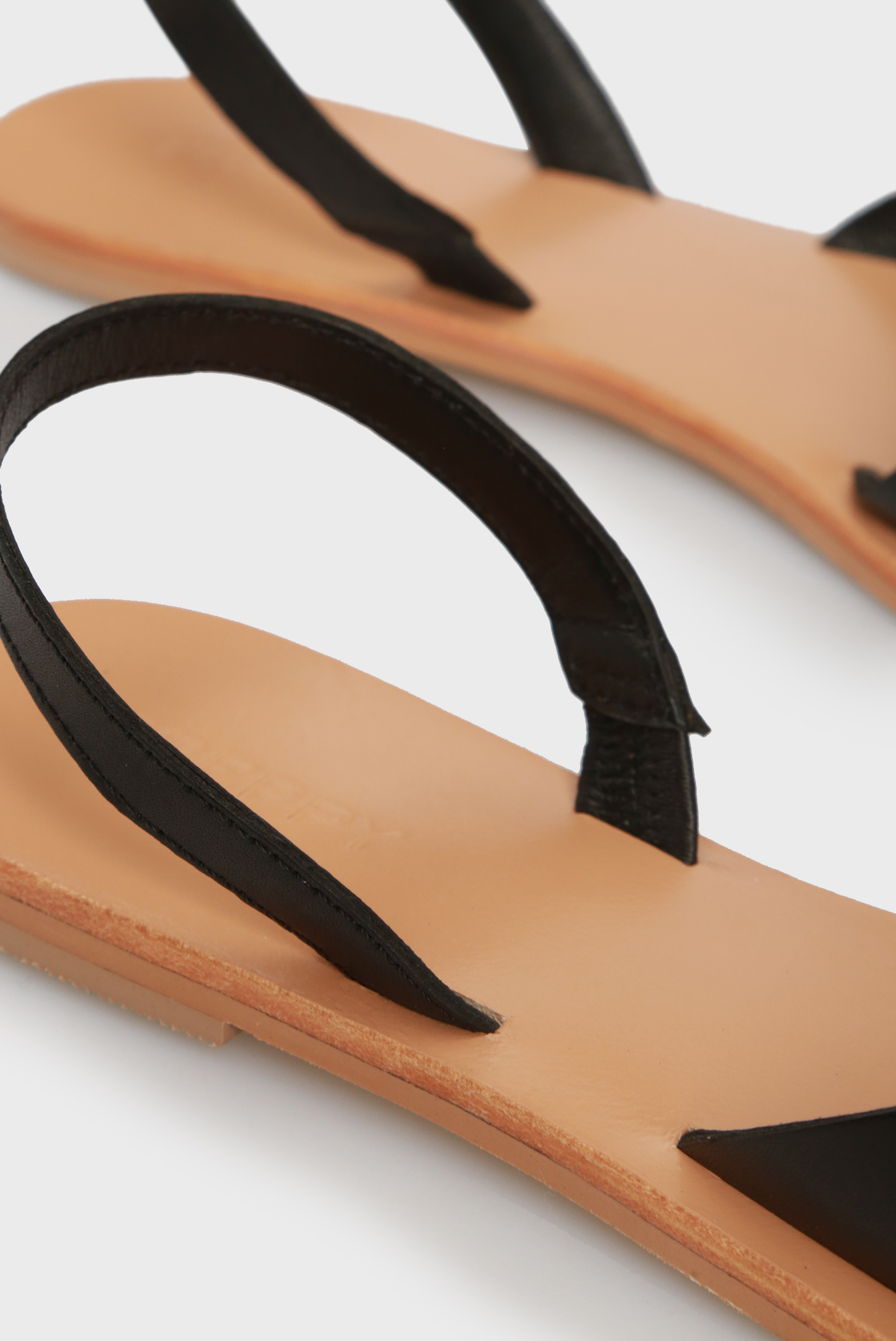 Женские черные кожаные абаркасы 10