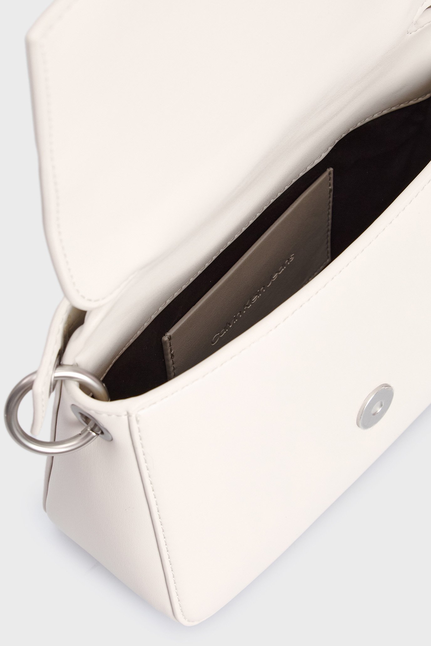 Женская белая сумка QUILTED  BOXY FLAP 5