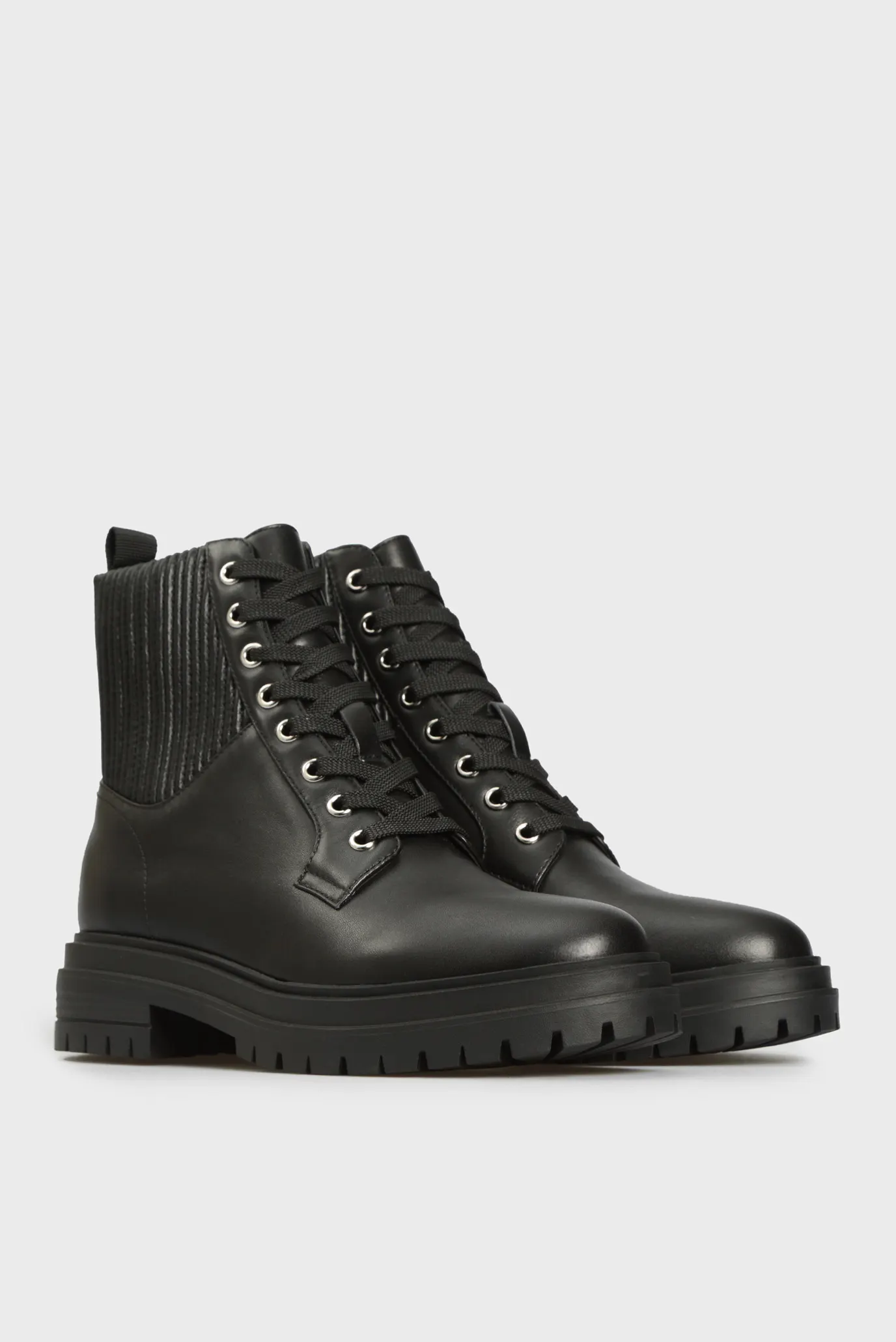 Женские черные кожаные ботинки Avice 8