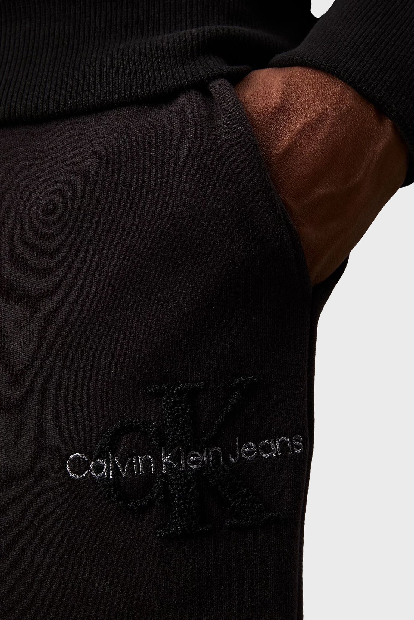 Мужские черные спортивные брюки CHENILLE MONOLOGO 4